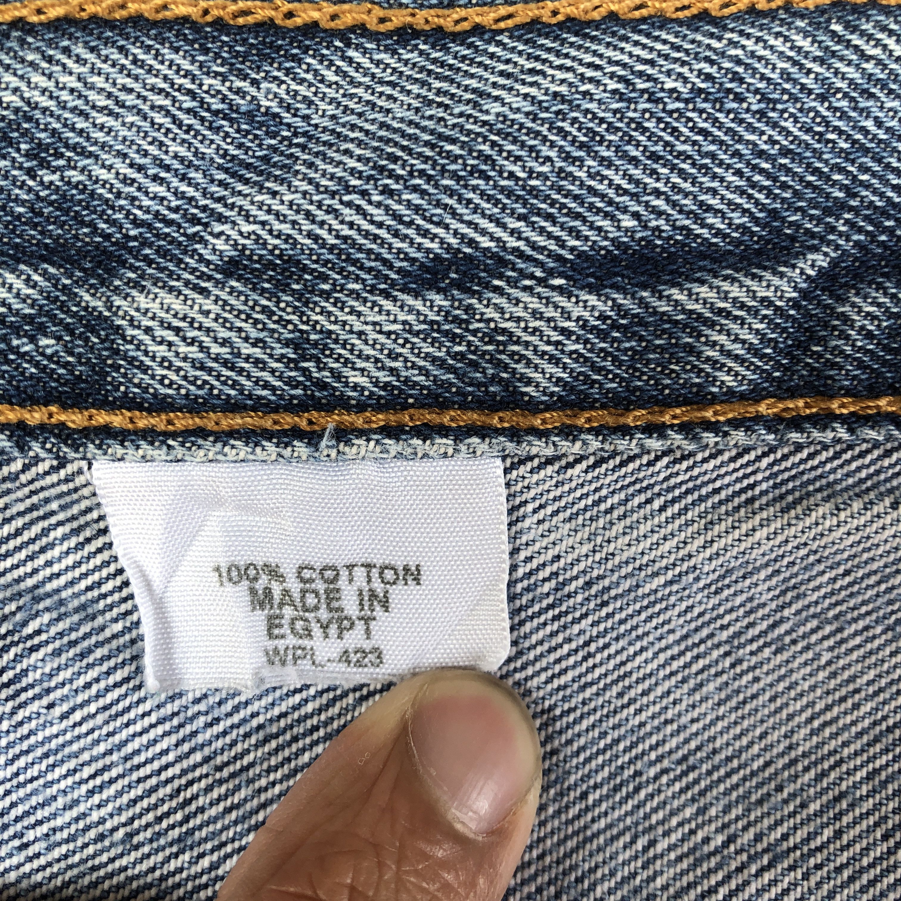 Levi's Vintage 90s Distressed Levis 501 Jeans Levi's Faded Denim Size US 32 / EU 48 - 10 Thumbnail