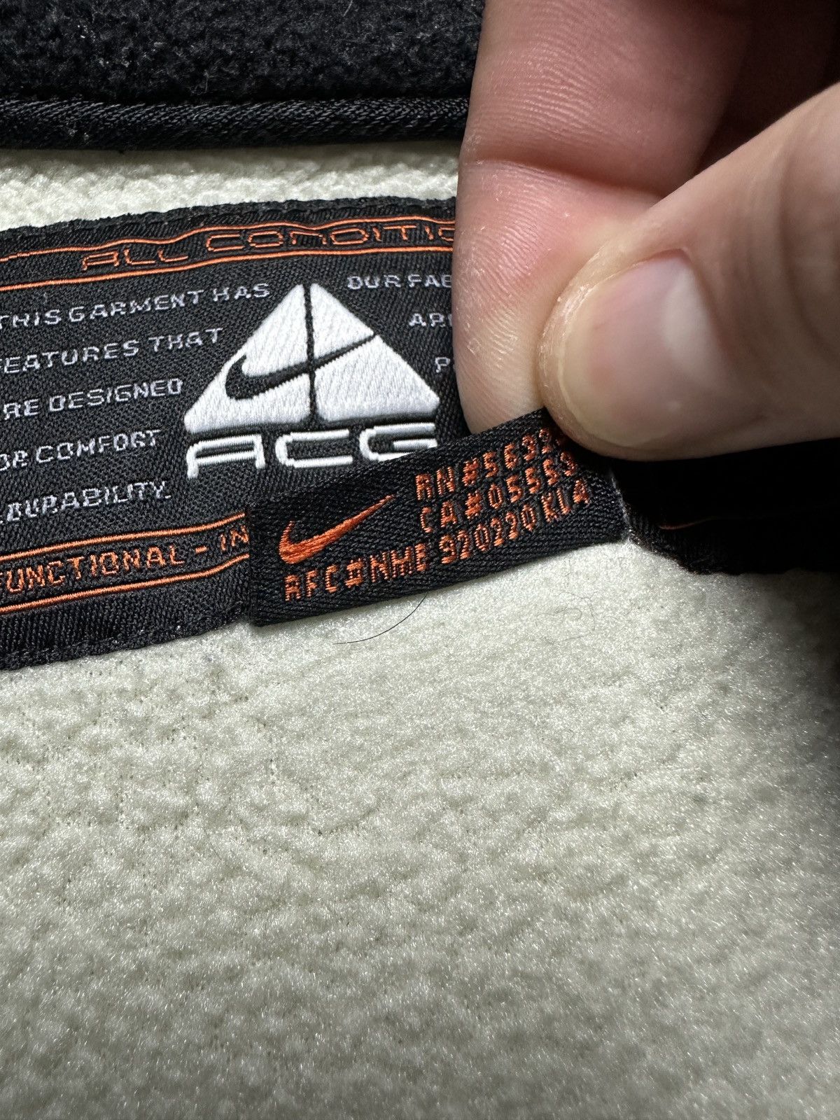 Nike ACG Vintage 90s Nike ACG Cream Polartec Gilet Fleece Jacket Vest Size US M / EU 48-50 / 2 - 13 Thumbnail