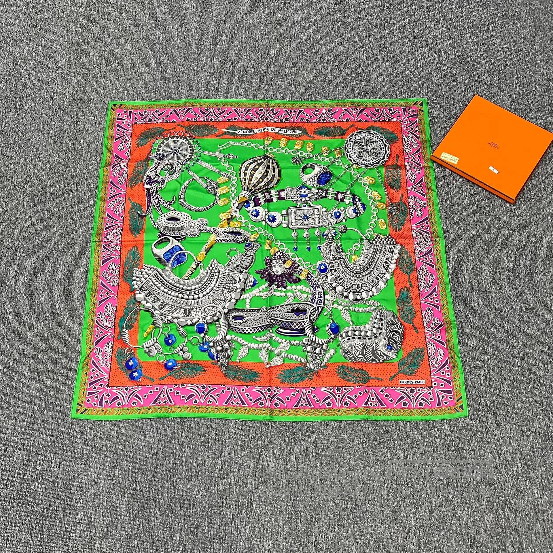 Hermes Hermes The Queen's Cane; Jewelry; Green Scarf| Size ONE SIZE - 1 Thumbnail