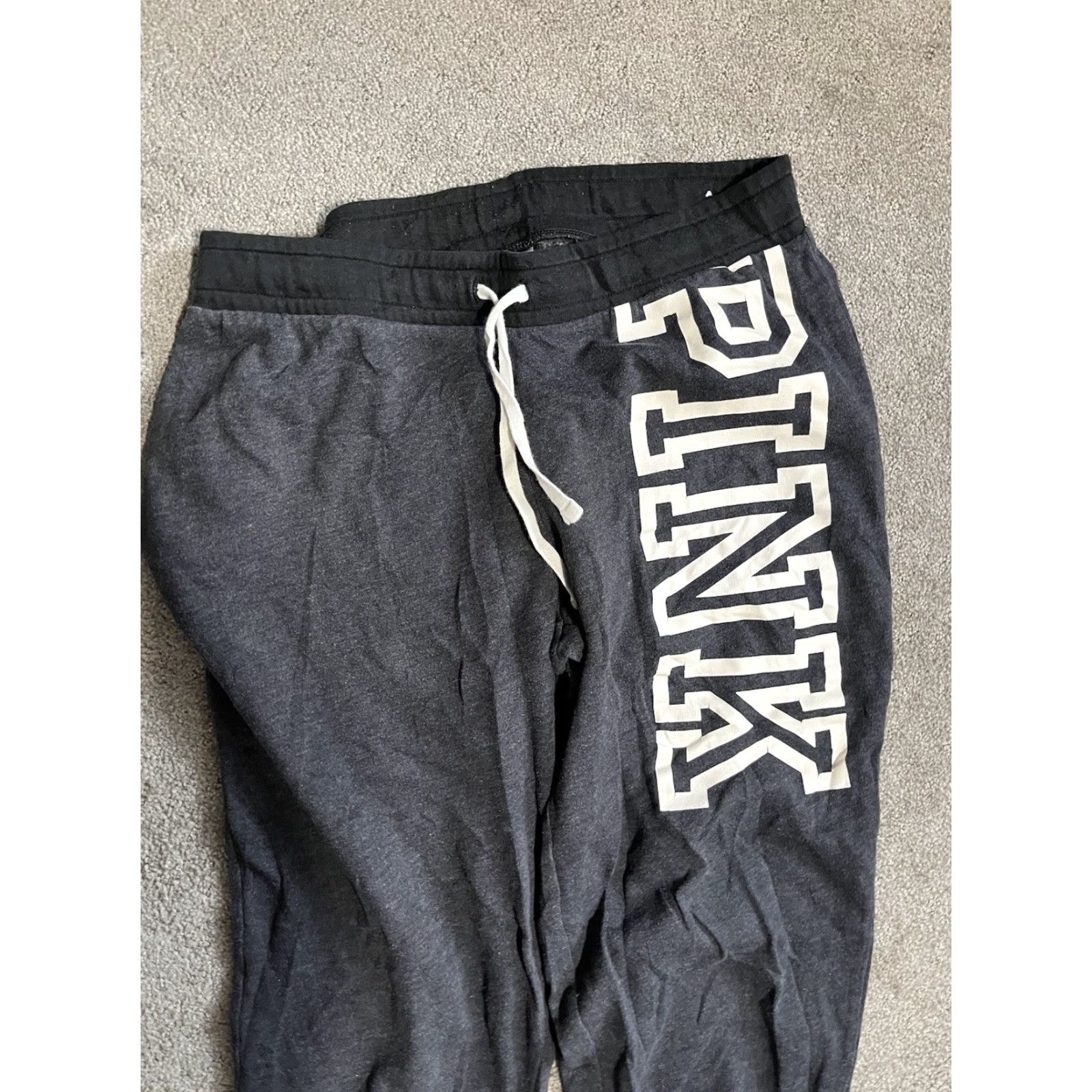 Victoria's Secret Victoria's Secret PINK Sweatpants Women Size Small Gray Graphic Color GrPhic Jogger Size 28" / US 6 / IT 42 - 2 Thumbnail