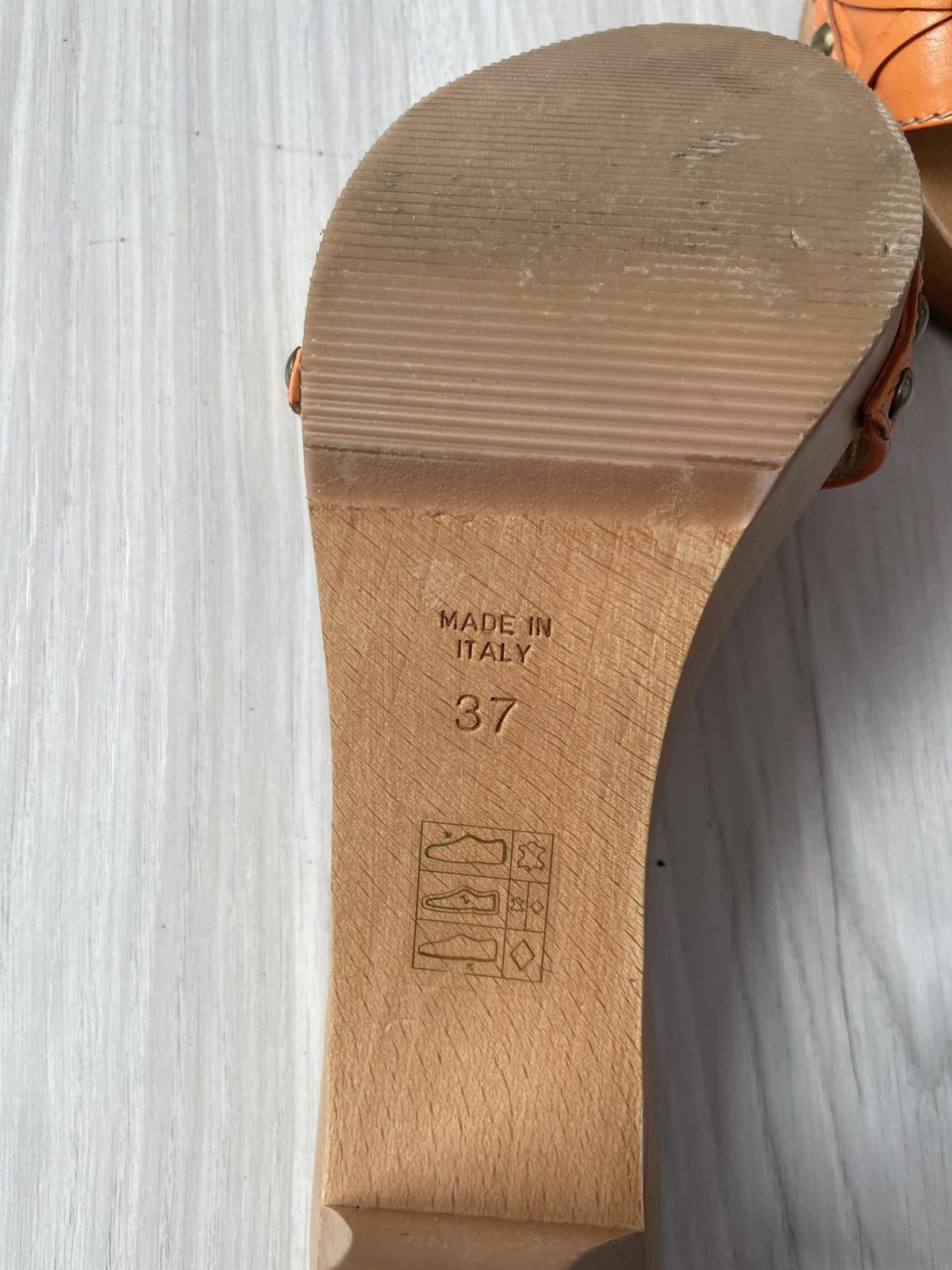 Dolce & Gabbana Dolce Gabbana mules Size US 6.5 / IT 36.5 - 8 Thumbnail