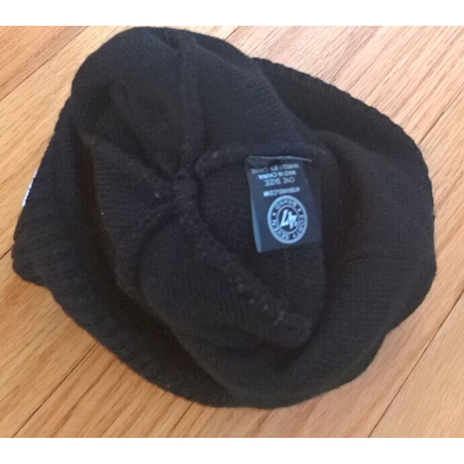 47 47 Detroit Red Wings Beanie Hat Camouflage Black Cold Weather Adjustable Mens Hat Size ONE SIZE - 5 Thumbnail