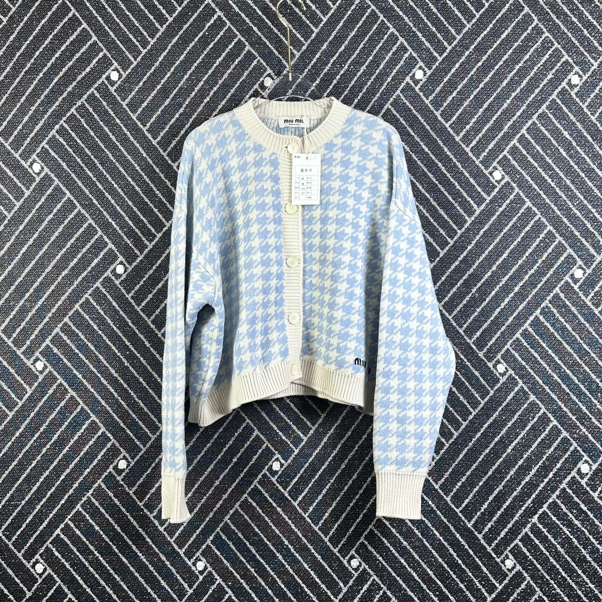 Miu Miu Miumiu Blue Embroidered Logo Houndstooth Cashmere Cardigan Size S / US 4 / IT 40 - 1 Thumbnail
