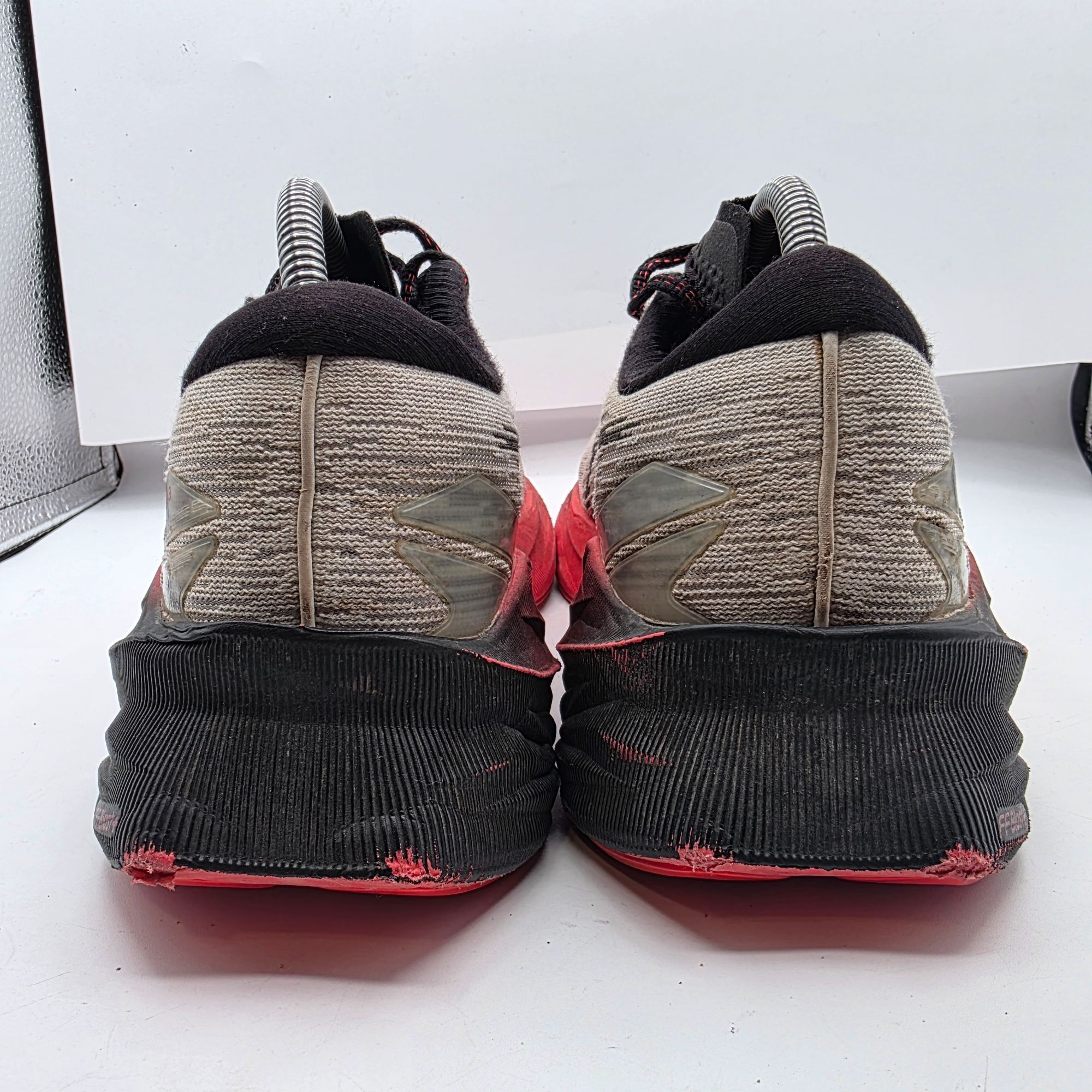Asics Asics Novablast 3 Mens Size 9 Running Shoes Black Red Lightw Size US 9 / EU 42 - 4 Thumbnail