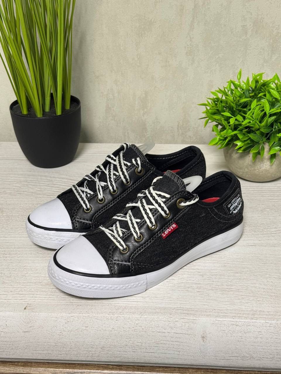 Levi's Vintage Clothing VTG Levi’s Stan Buck boys' sneakers Size 34 Size US 5 / EU 37 - 4 Thumbnail