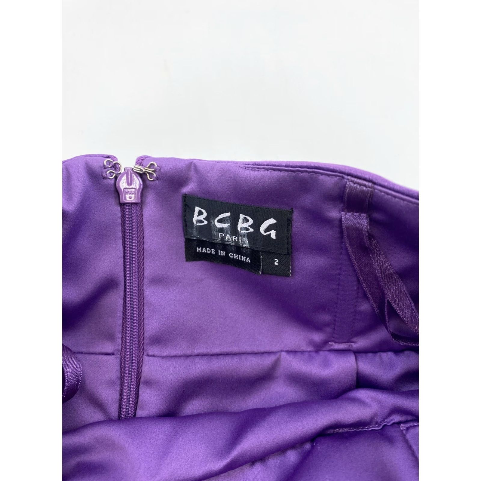 Bcbgmaxazria VINTAGE BCBGMAXAZRIA Cocktail Dress Womens 2 Purple Satin Formal Knee Length Satin Dress Womens 2 Purple Cocktail Formal Party Wedding Mens? Size XS / US 0-2 / IT 36-38 - 3 Thumbnail