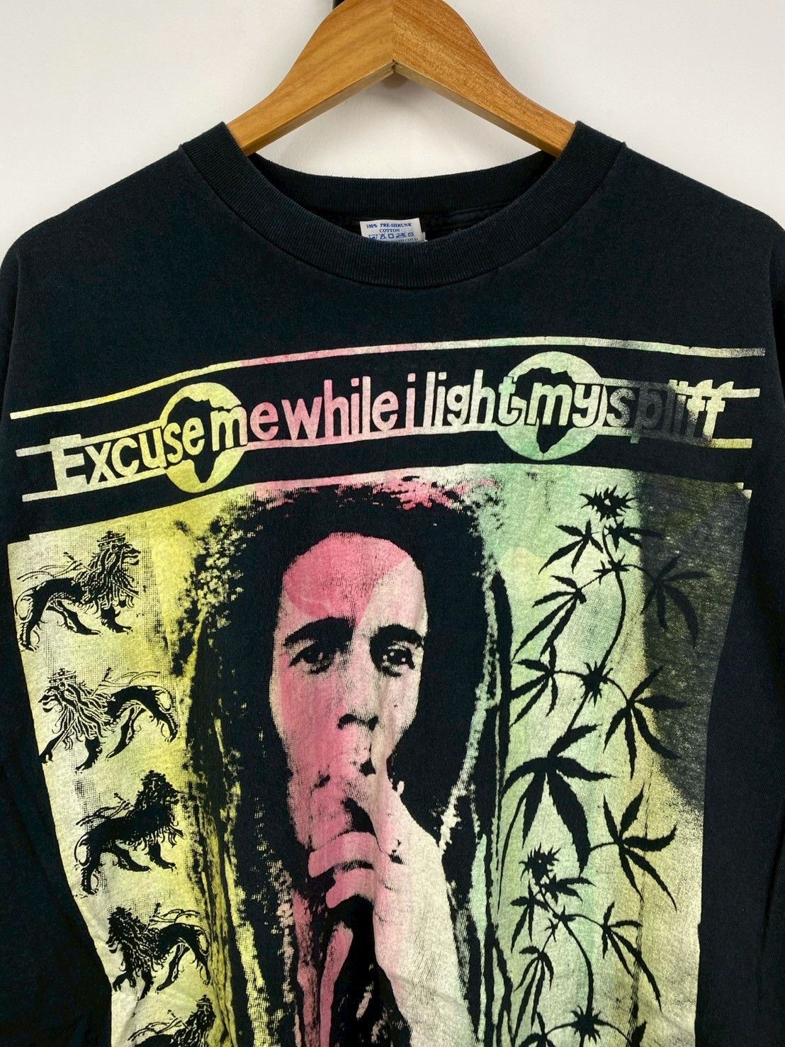 Bob Marley Vintage Bob Marley While I Light My Spliff T-Shirts DO1181 Size US XXL / EU 58 / 5 - 1 Thumbnail