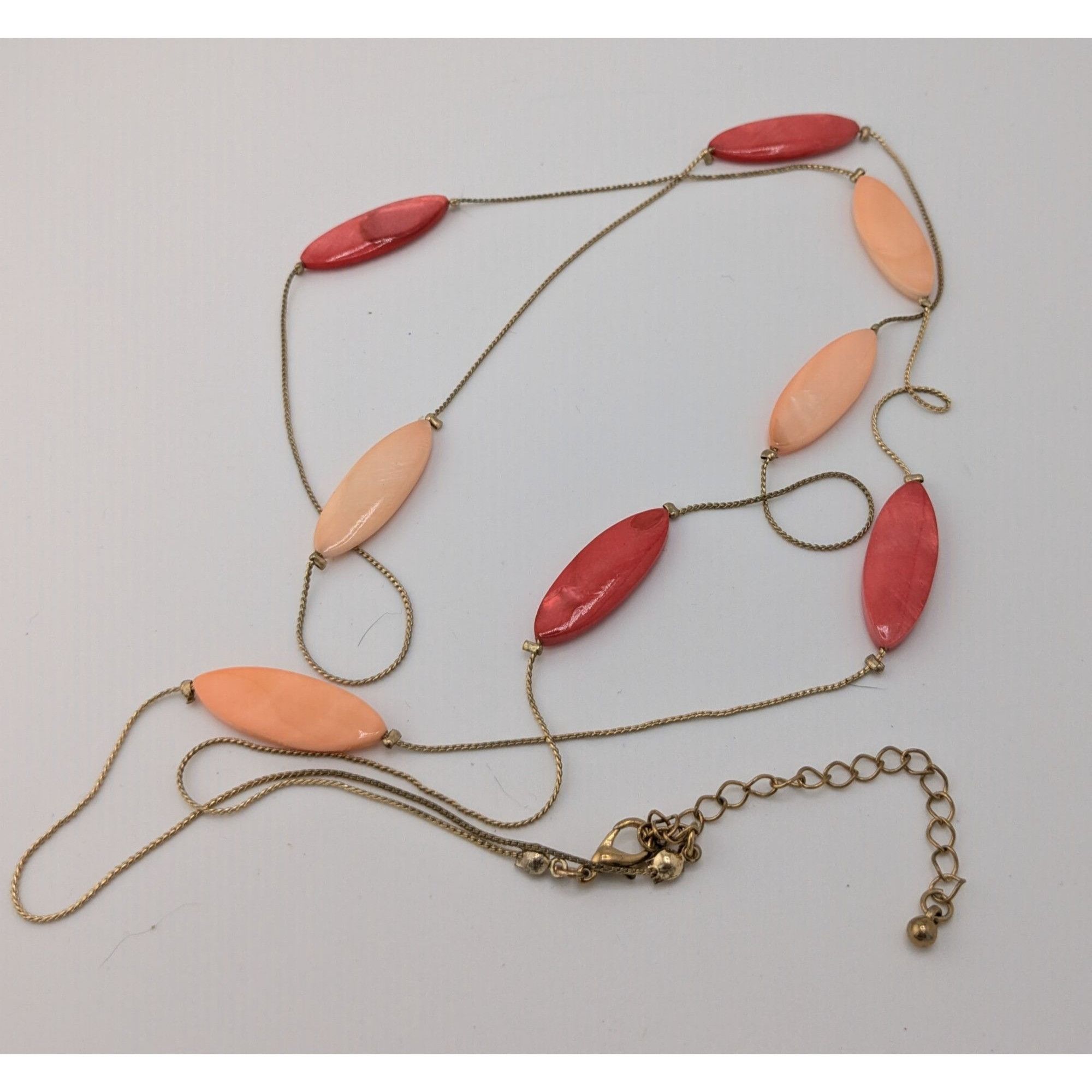 Other Vintage Mother Of Pearl Pink Dyed Station Necklace On Gold T Size ONE SIZE - 5 Thumbnail