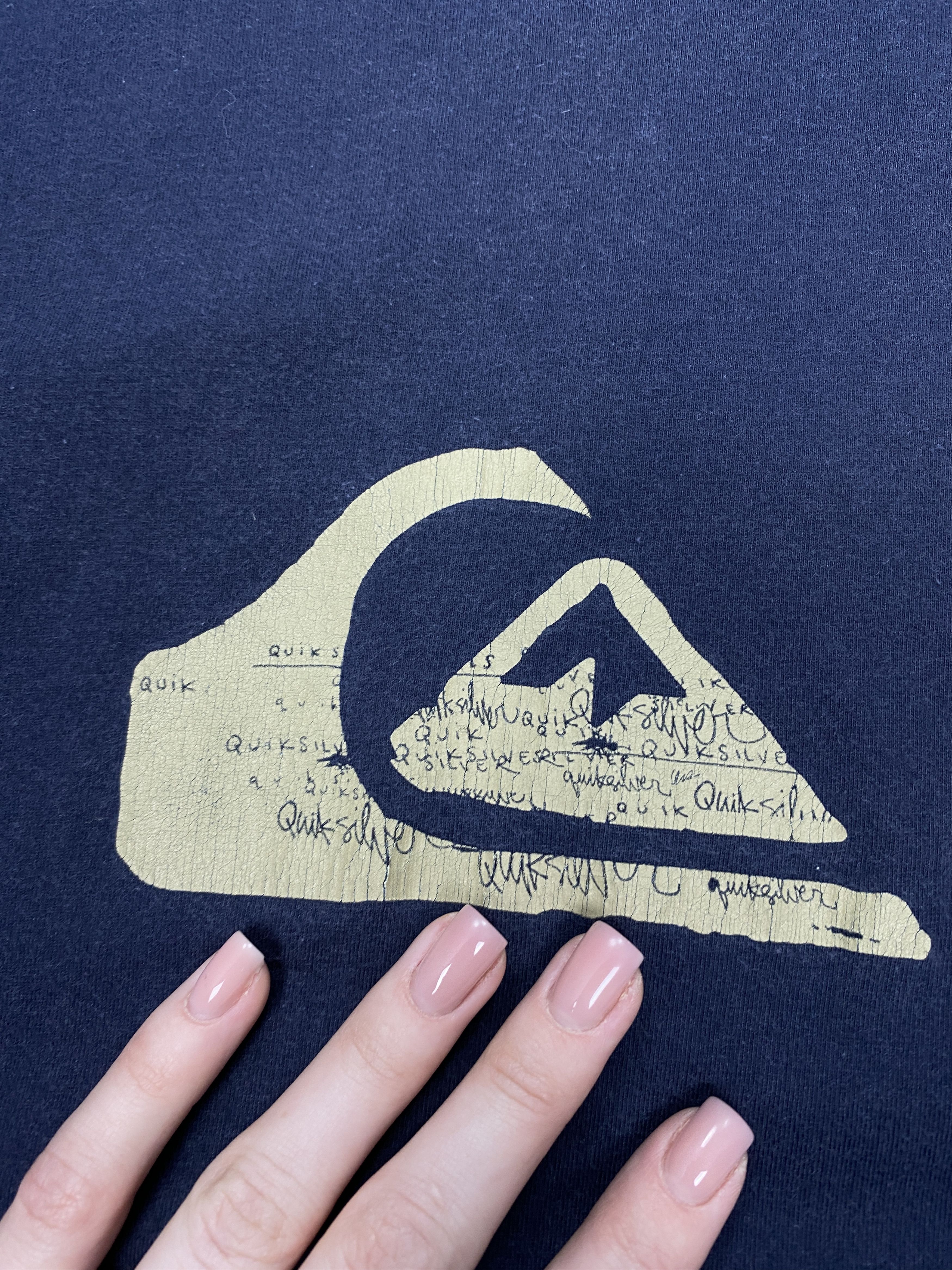 Quiksilver × Vintage перефоткать Quiksilver vintage center logo t-shirt Size US M / EU 48-50 / 2 - 3 Thumbnail