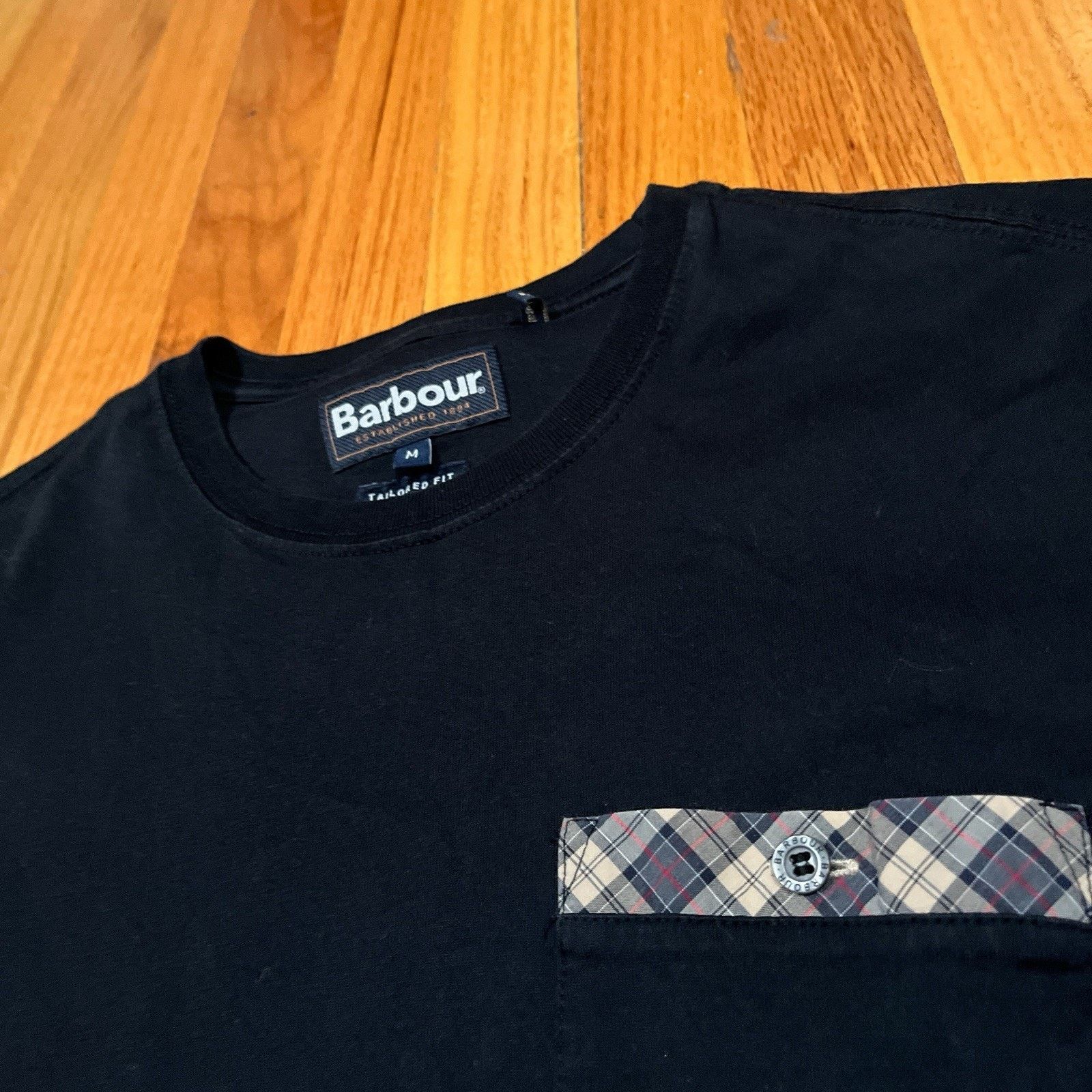 Barbour Barbour Tartan Pocket Trim Crewneck Short Sleeve Black Tee Size US M / EU 48-50 / 2 - 3 Thumbnail