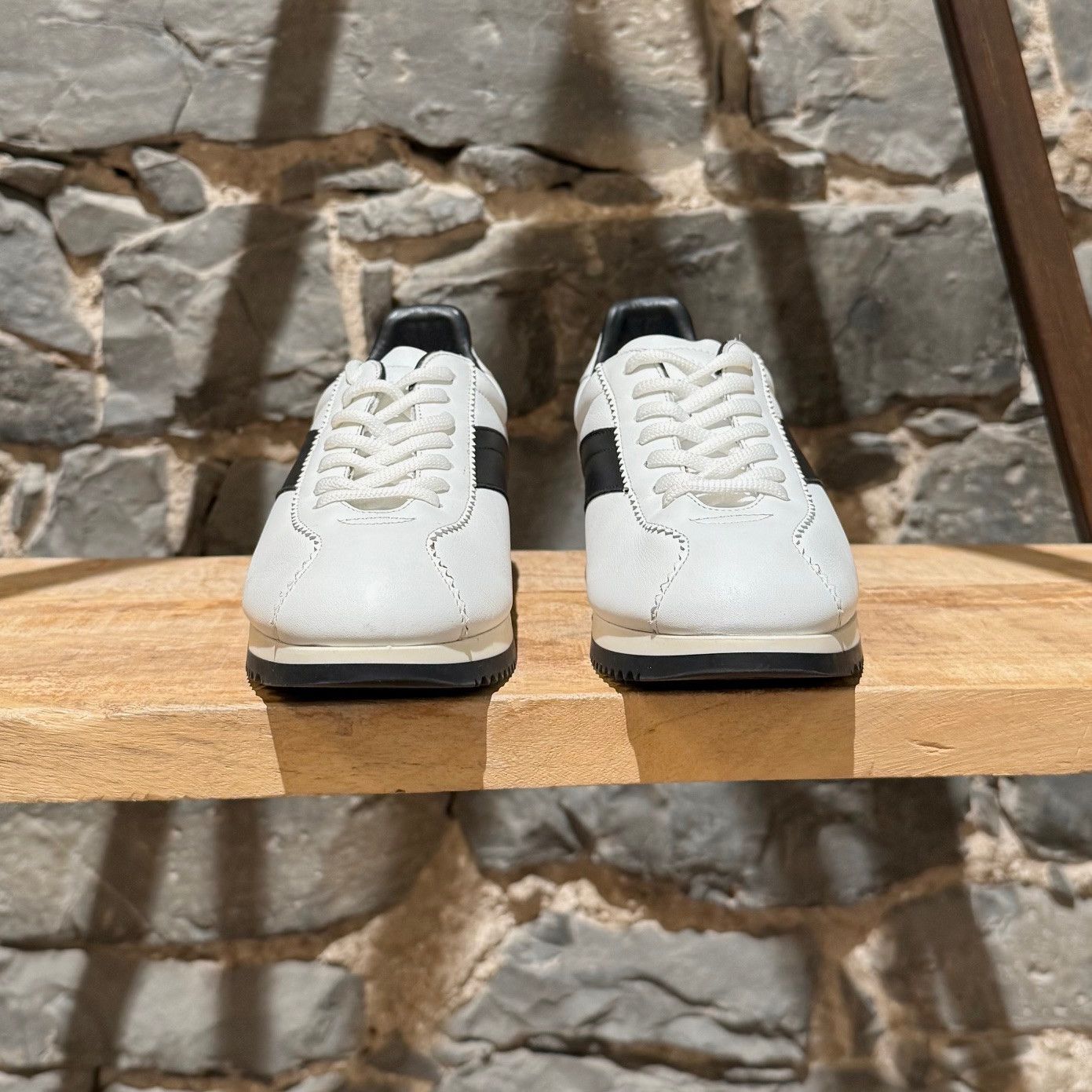 Dior Christian Dior White Leather Diorun Logo Sneakers Size US 5 / IT 35 - 4 Thumbnail