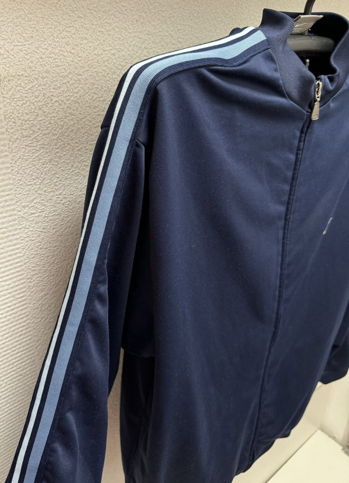 Nike Nike vintage bomber L sz 1990th fullzip Size US L / EU 52-54 / 3 - 7 Thumbnail