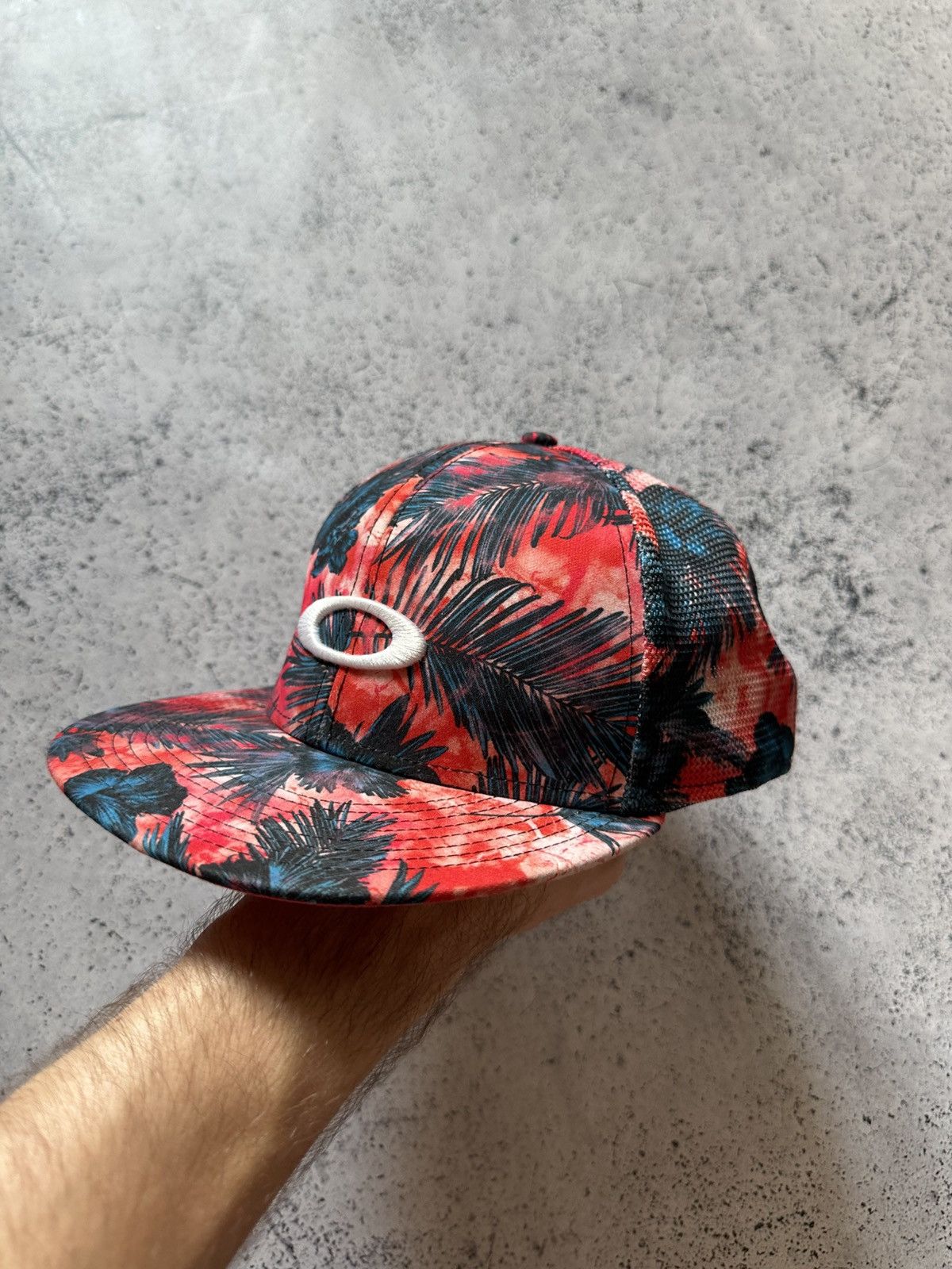 Oakley Vintage Oakley Cap 5 panel Hat Embroidered Big Logo Y2K USA Size ONE SIZE - 2 Thumbnail