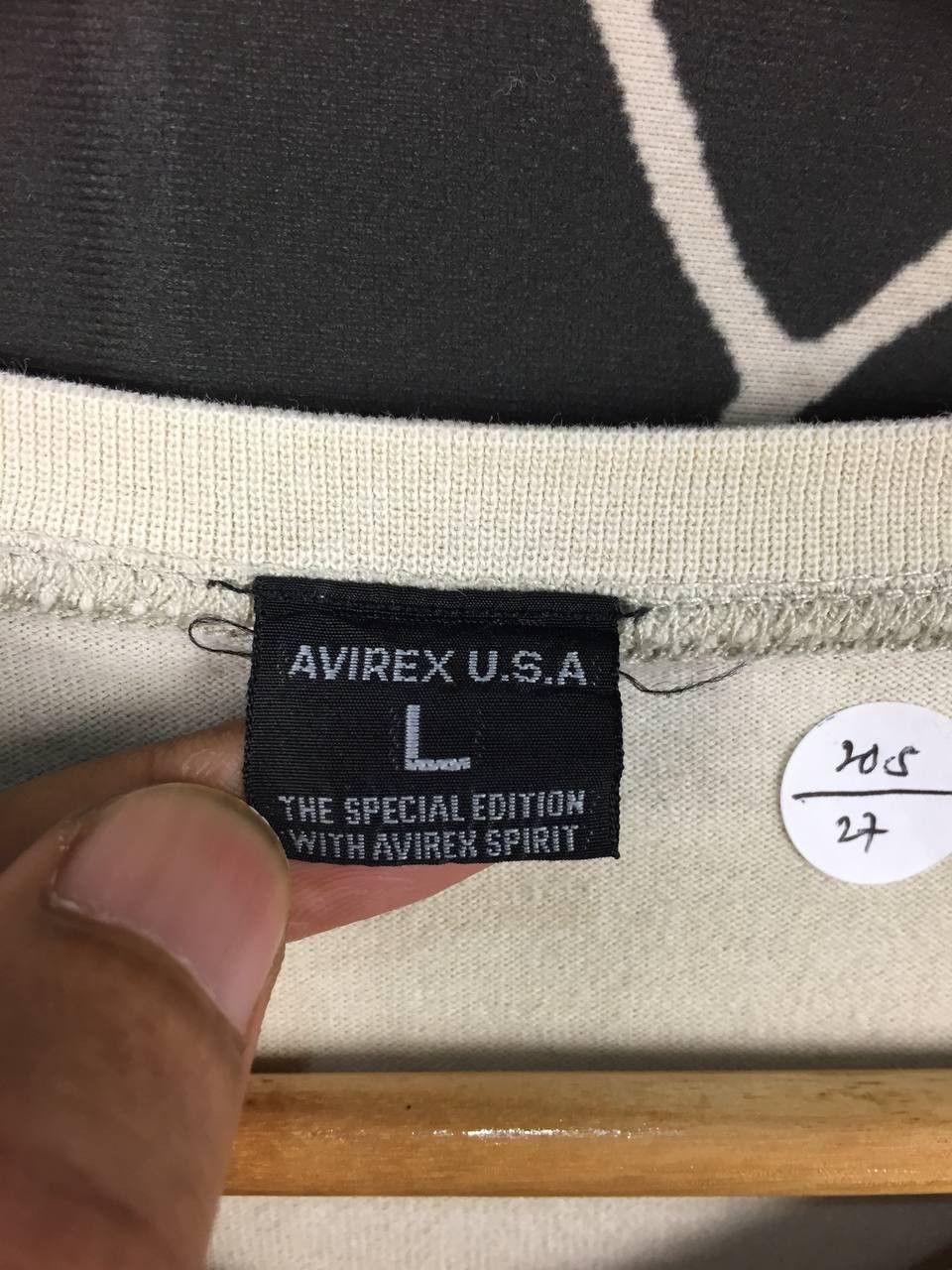 Avirex Vtg Avirex Signal Corps U.S. Army Military Aesthetic Tee Size US L / EU 52-54 / 3 - 16 Thumbnail