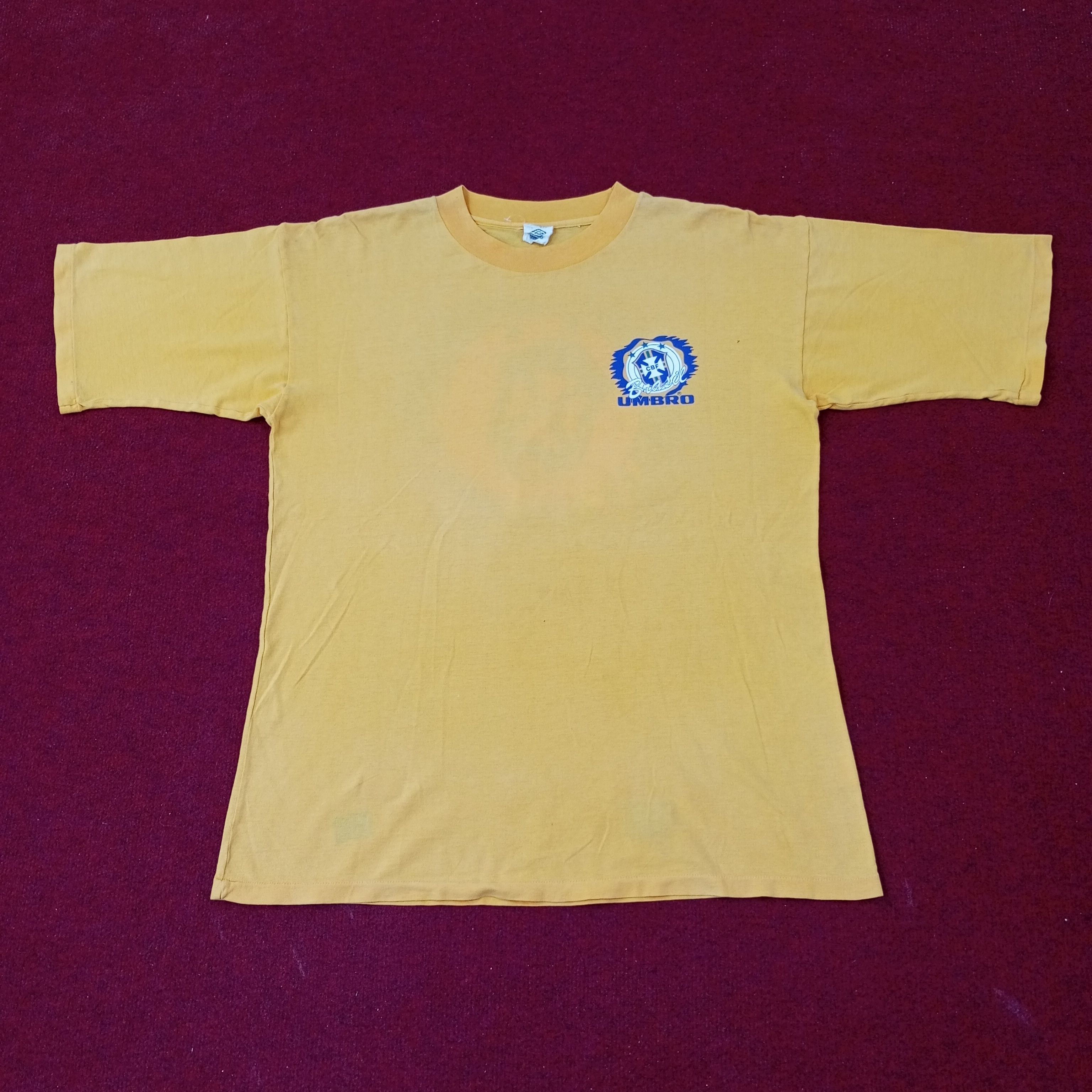 Vintage Umbro Brasil Football Soccer Team Vintage Tshirt c249n58 Size US L / EU 52-54 / 3 - 3 Thumbnail