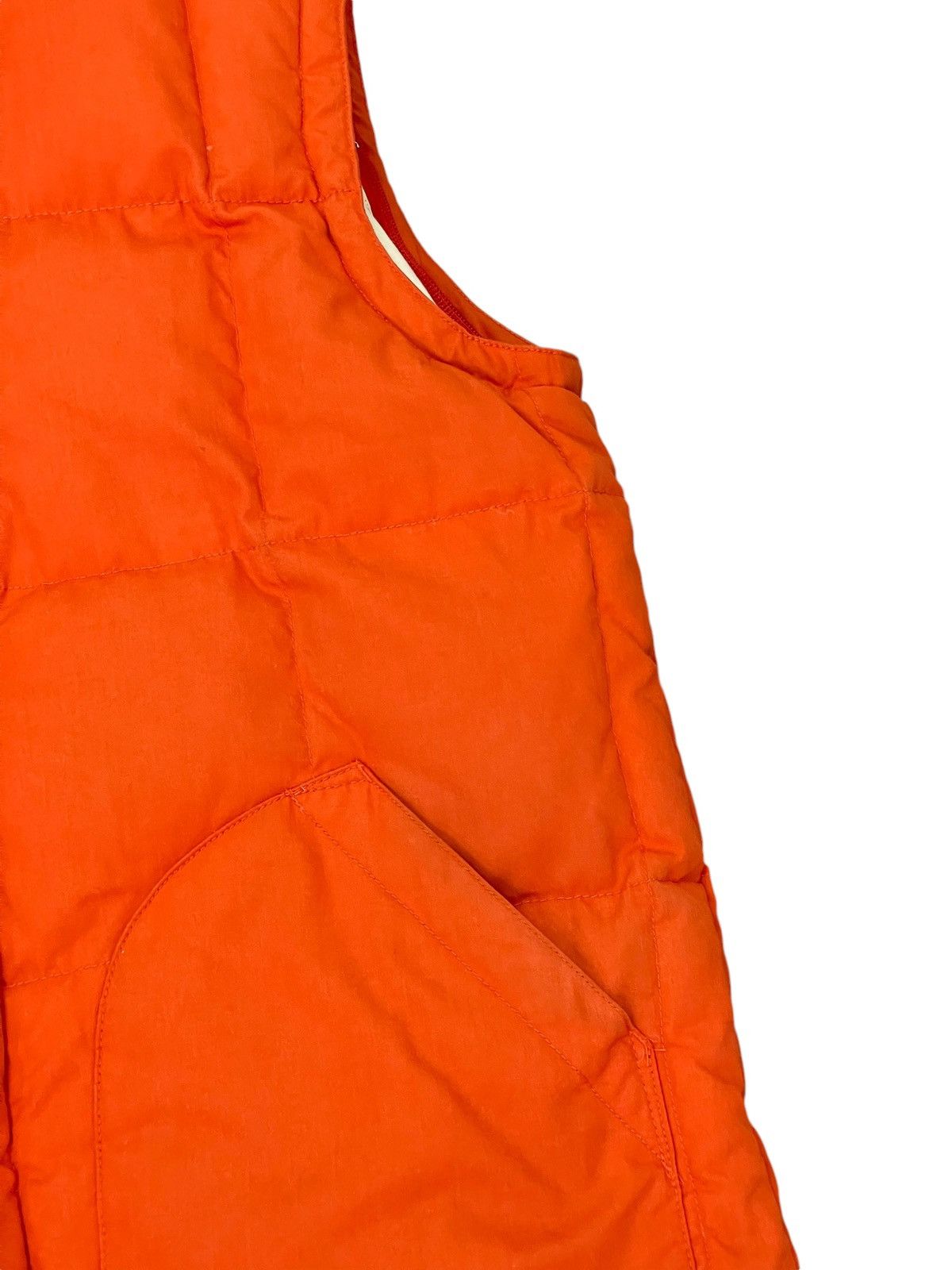 General Research 2010 Down Mountain Research Puff Vest Anarchist Dykes 6🟩6 Size US L / EU 52-54 / 3 - 9 Thumbnail