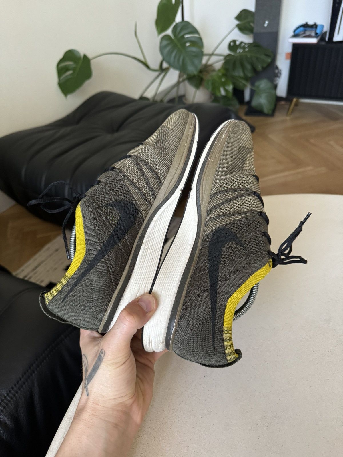 Nike Nike Flyknit Trainer Olive Kanye West YeKnit Og 2018 9US Size US 9 / EU 42 - 3 Thumbnail