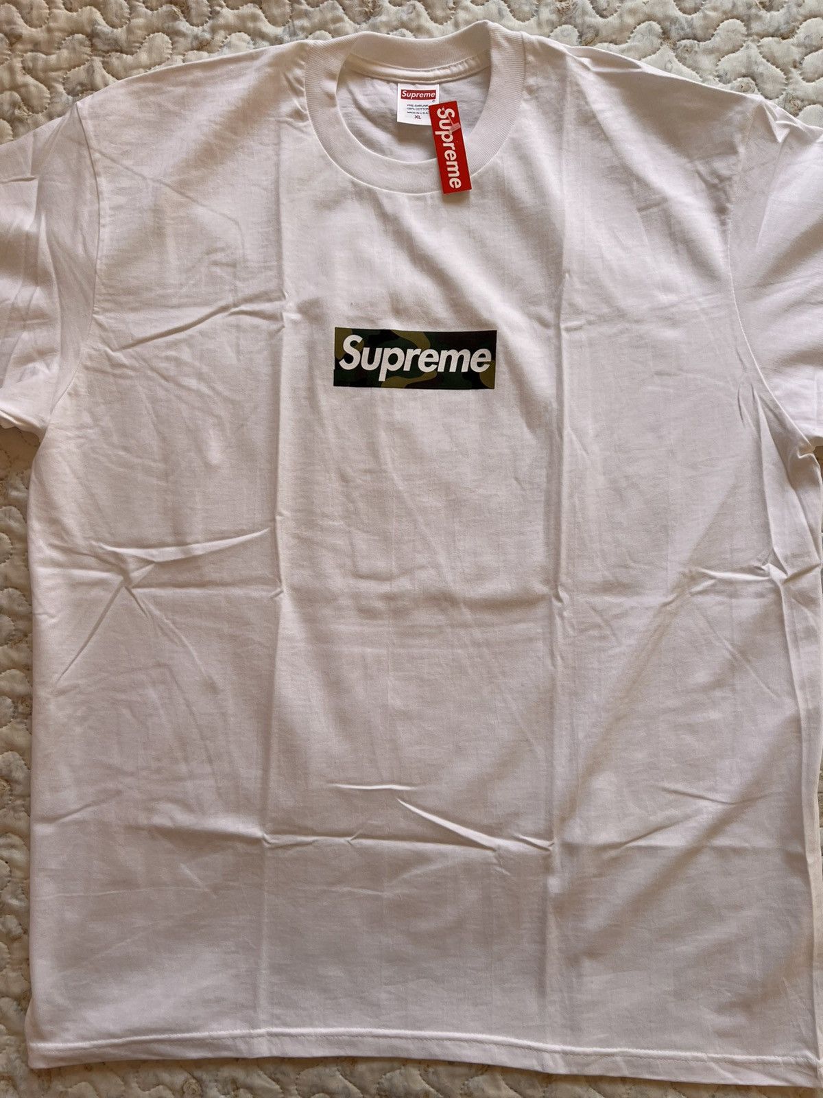 Supreme XL Supreme box logo tee camo T-shirt fw23 white short Size US XL / EU 56 / 4 - 4 Thumbnail