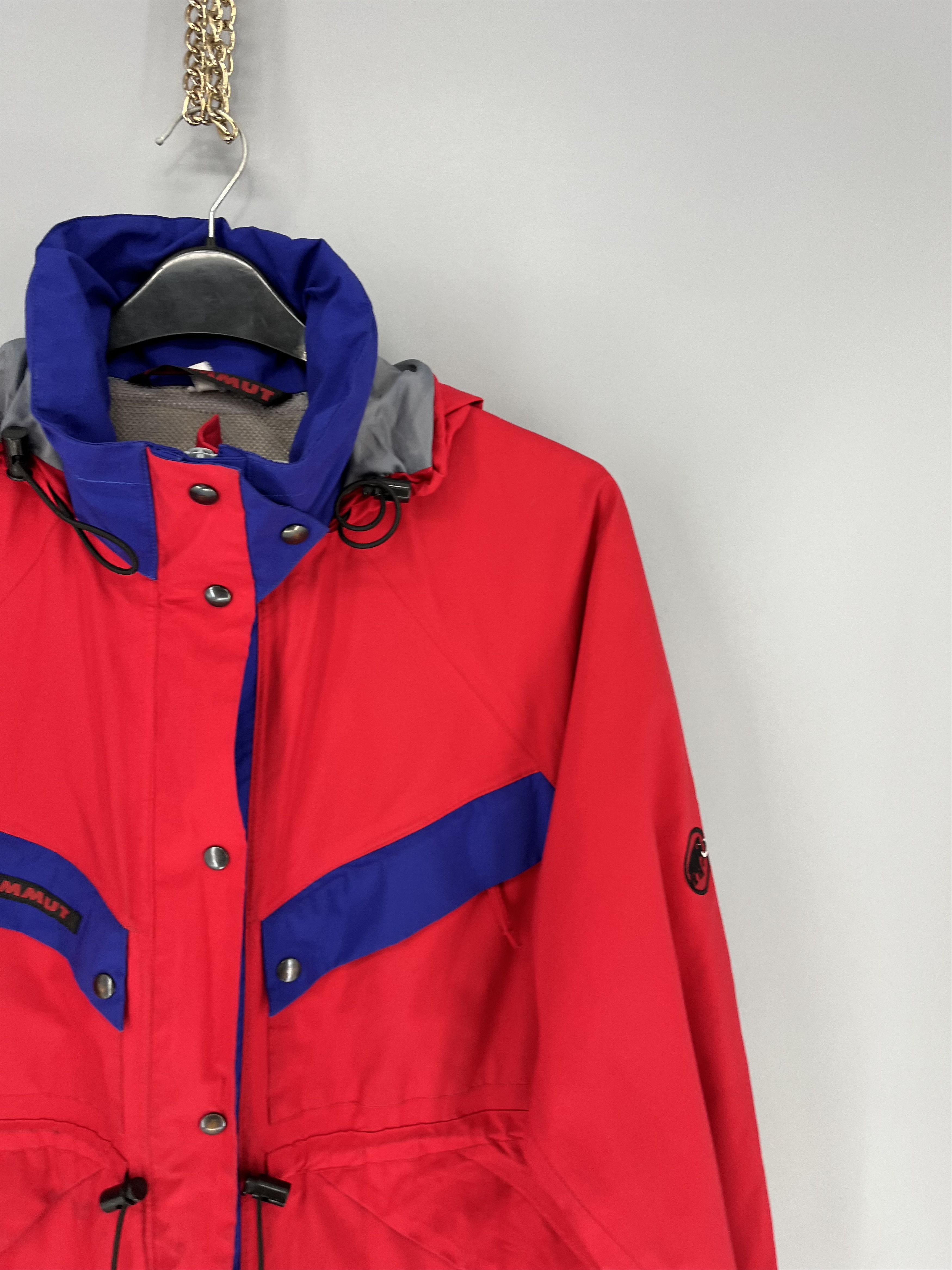 Mammut Vintage Mammut Dry Tech Gore Tex Ski Hooded Heavy Jacket Size US S / EU 44-46 / 1 - 8 Thumbnail
