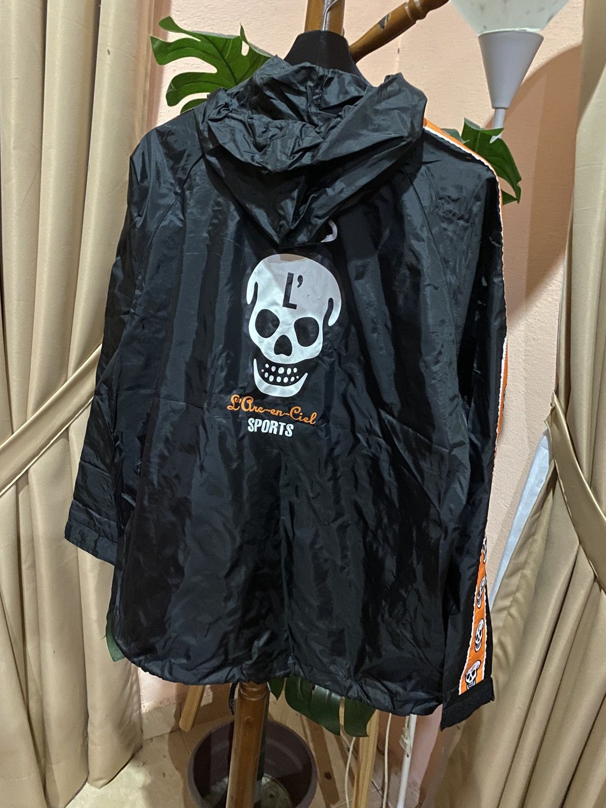 Japanese Brand VINTAGE L’ARC-EN-CIEL SKULL SIDE TAPE WINDBREAKER Size US M / EU 48-50 / 2 - 2 Thumbnail