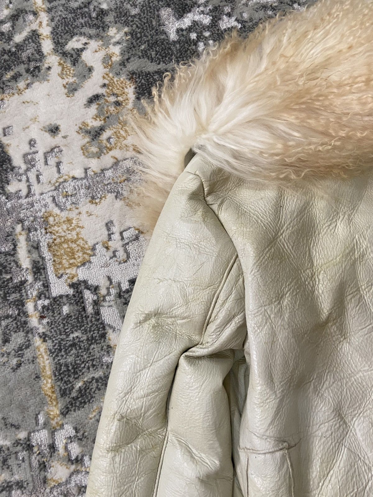 Leather VINTAGE JINES TIBETAN LAMB SHEARLING JACKET Size XS / US 0-2 / IT 36-38 - 17 Thumbnail