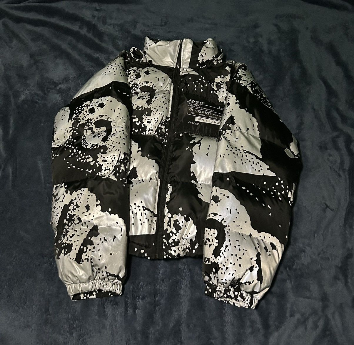 Playstation × Travis Scott Travis Scott System Reflective Playstation Puffer Jacket Size US XL / EU 56 / 4 - 1 Thumbnail