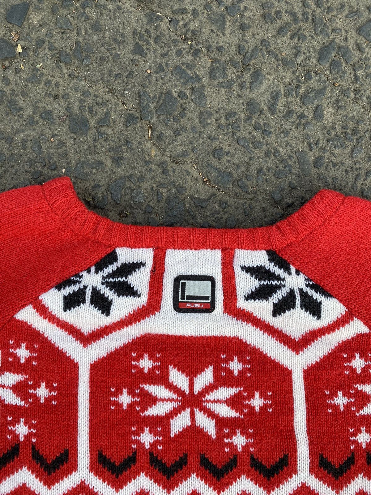 Fubu ❤️‍🔥Rare❤️‍🔥Fubu Spell Out Knitwear Size US L / EU 52-54 / 3 - 13 Thumbnail
