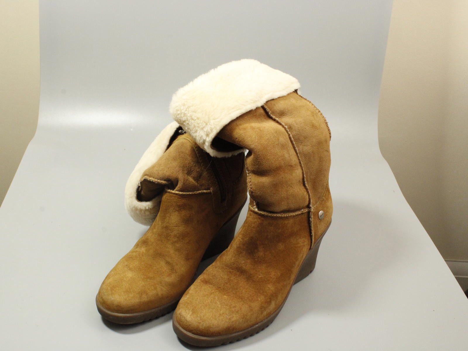 Ugg UGG Women's Brown Suede Wedge Boots with Shearling Lining Size US 6.5 / IT 36.5 - 4 Thumbnail