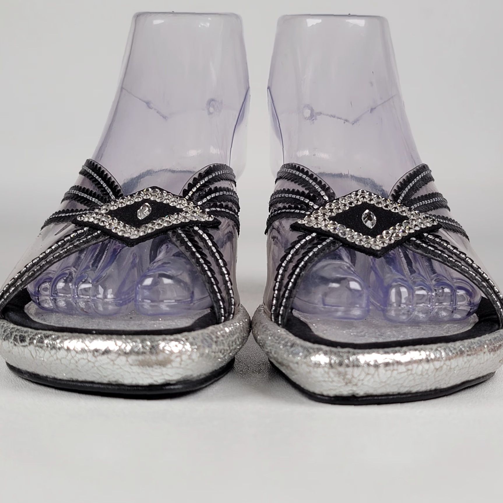 Vintage Degaria Women's Heel Open Toe Kitten Pump Silver Black 8.5 Pumps Shoes Size US 9 / IT 39 - 3 Thumbnail