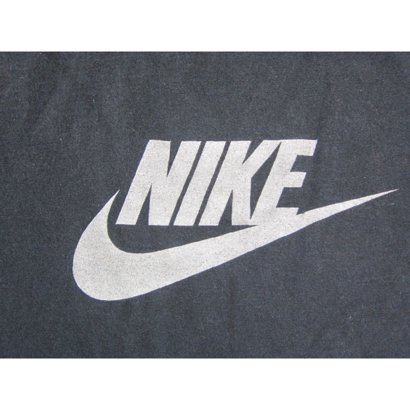 Nike Vintage Nike Shirt XL Black Logo Mens Swoosh Athletics Classic T-Shirt USA Sports 90s Mens Clothing Size US XL / EU 56 / 4 - 2 Thumbnail