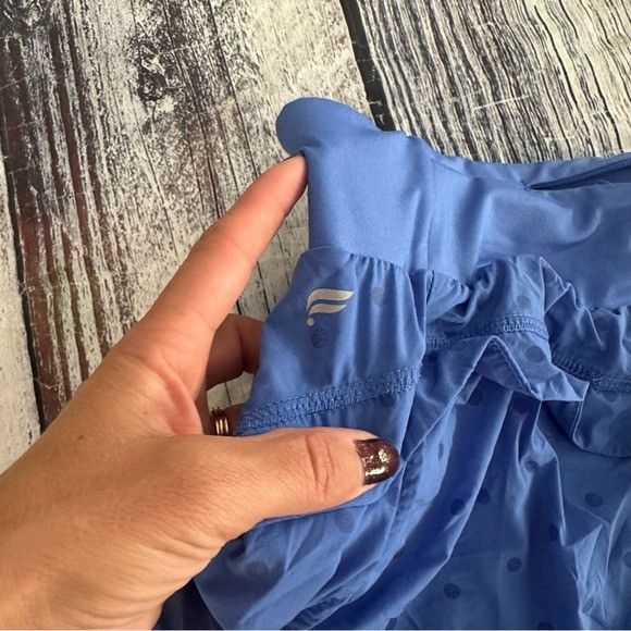 Fabletics Fabletics Austyn Running Blue Polka Dot Athletic Shorts Size Size 30" / US 8 / IT 44 - 6 Thumbnail