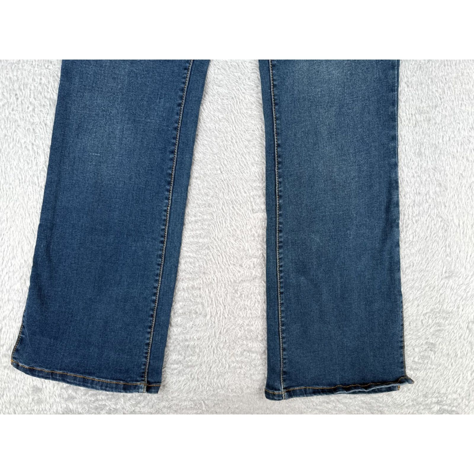 Vintage VINTAGE Time And Tru Women's Jeans Bootcut 12 Blue Denim Slit Stretch Cotton 30" Inseam Girls Size 34" / US 12 / IT 48 - 2 Thumbnail