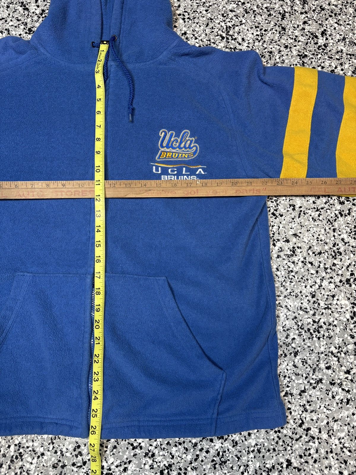 Pro Edge Vintage 2005 Pro Edge UCLA Fleece Zip-Up Hoodie Size L 0568 Size US L / EU 52-54 / 3 - 6 Thumbnail