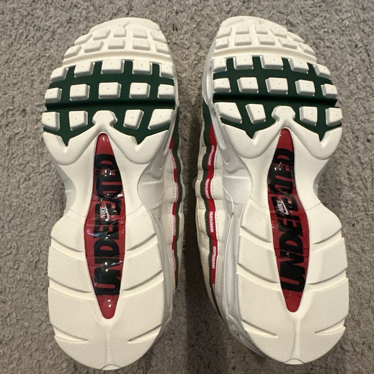 Nike × Undefeated Undefeated x Nike Air Max 95 Size US 9.5 / EU 42-43 - 6 Thumbnail