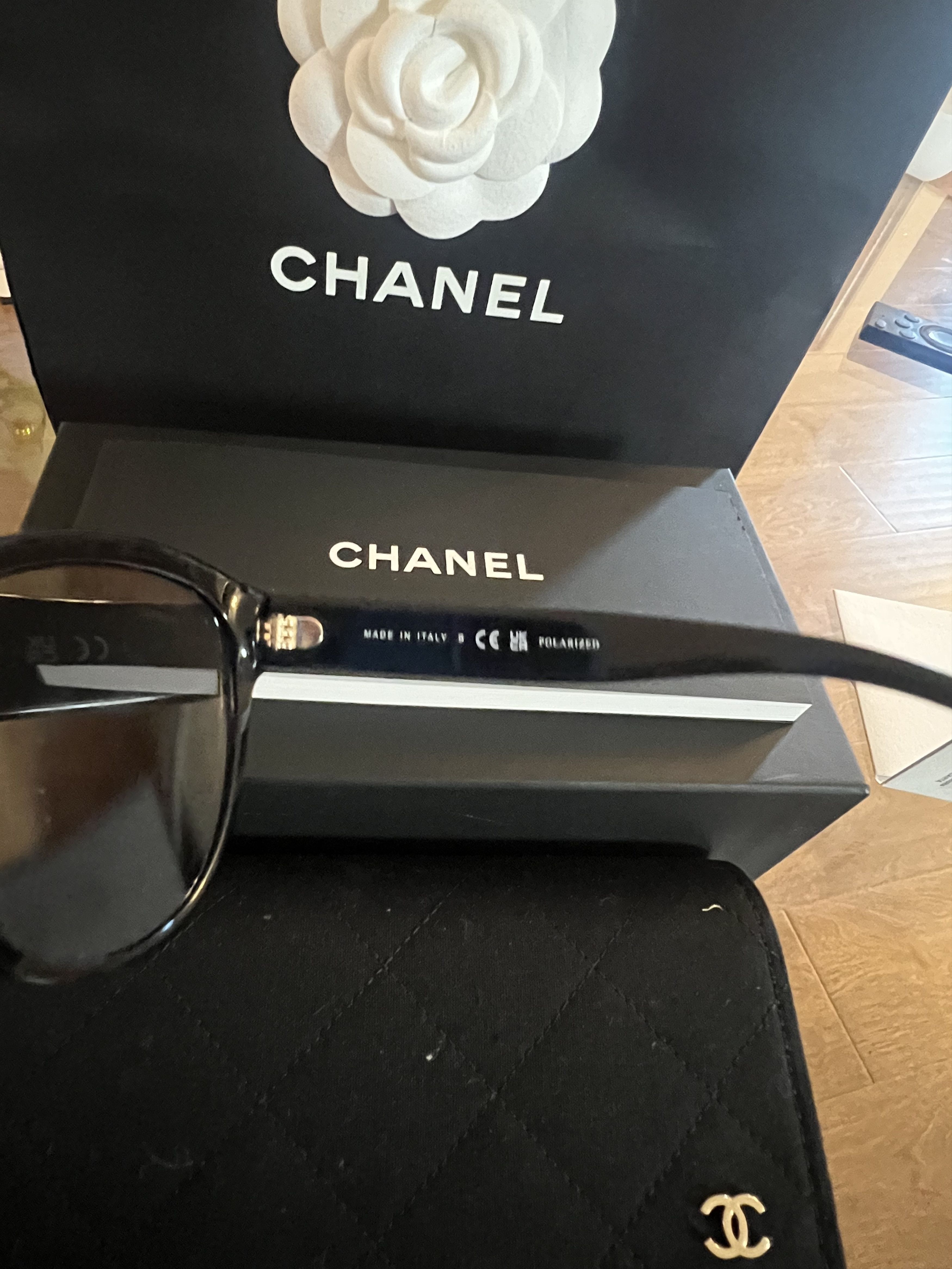 Chanel Oval Sunglasses Size ONE SIZE - 6 Thumbnail