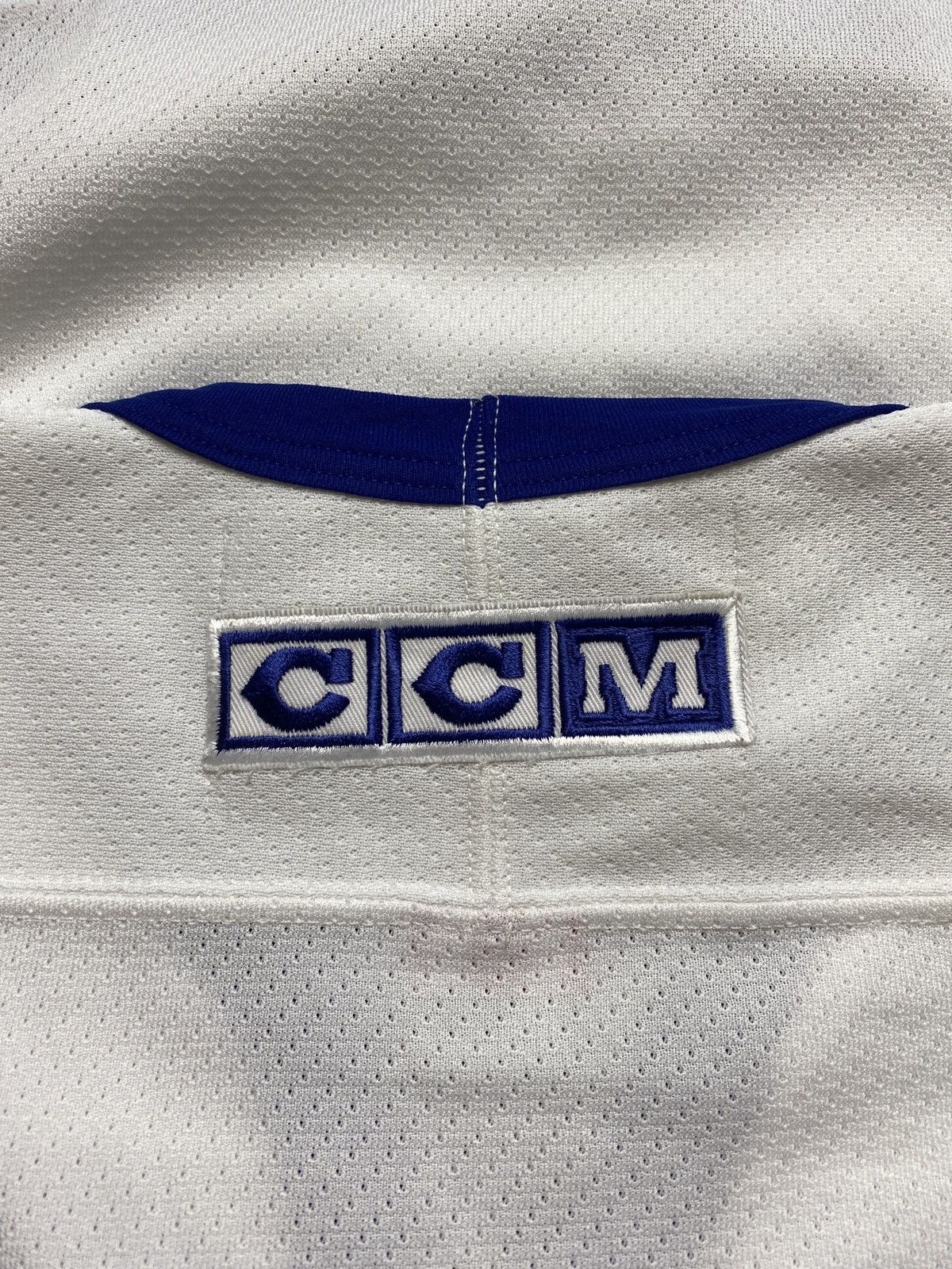 Ccm × NHL × Vintage Toronto maple leafs nhl ccm sport vintage jersey 90s white Size US L / EU 52-54 / 3 - 8 Thumbnail