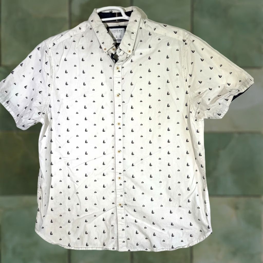 Vintage Cactus Man Shirt Men’s XL White Sailboat Graphic Cotton Slim Fit – M469 Size US XL / EU 56 / 4 - 1 Thumbnail