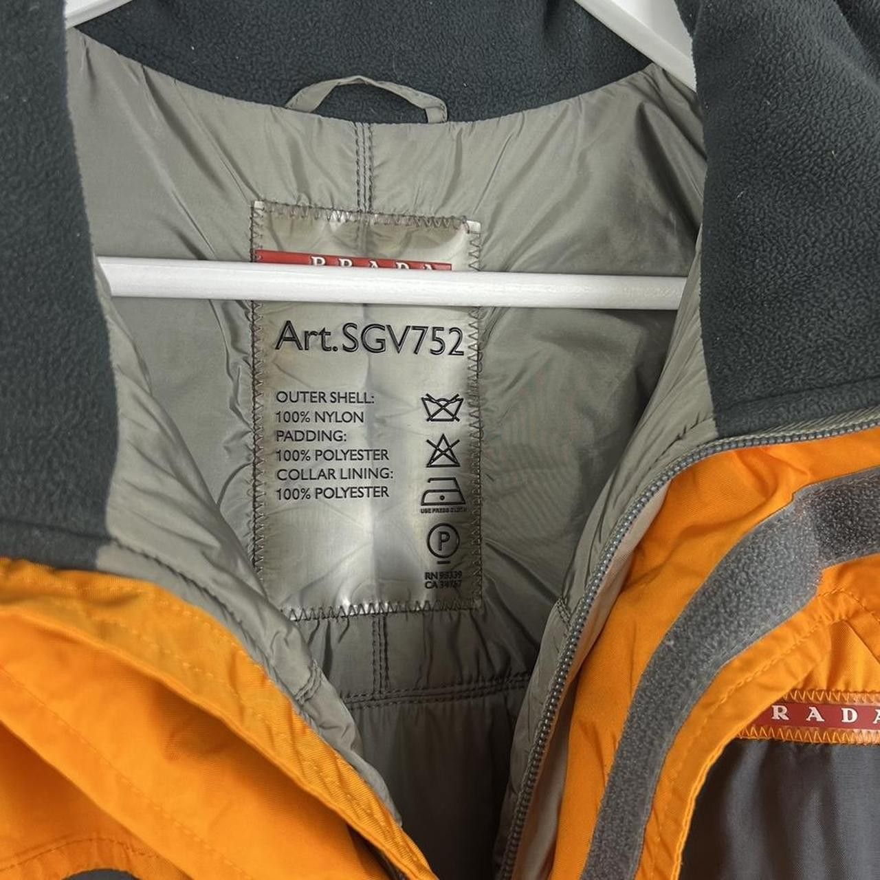 Prada 00’s Prada Sport Ski Jacket Size US L / EU 52-54 / 3 - 5 Thumbnail