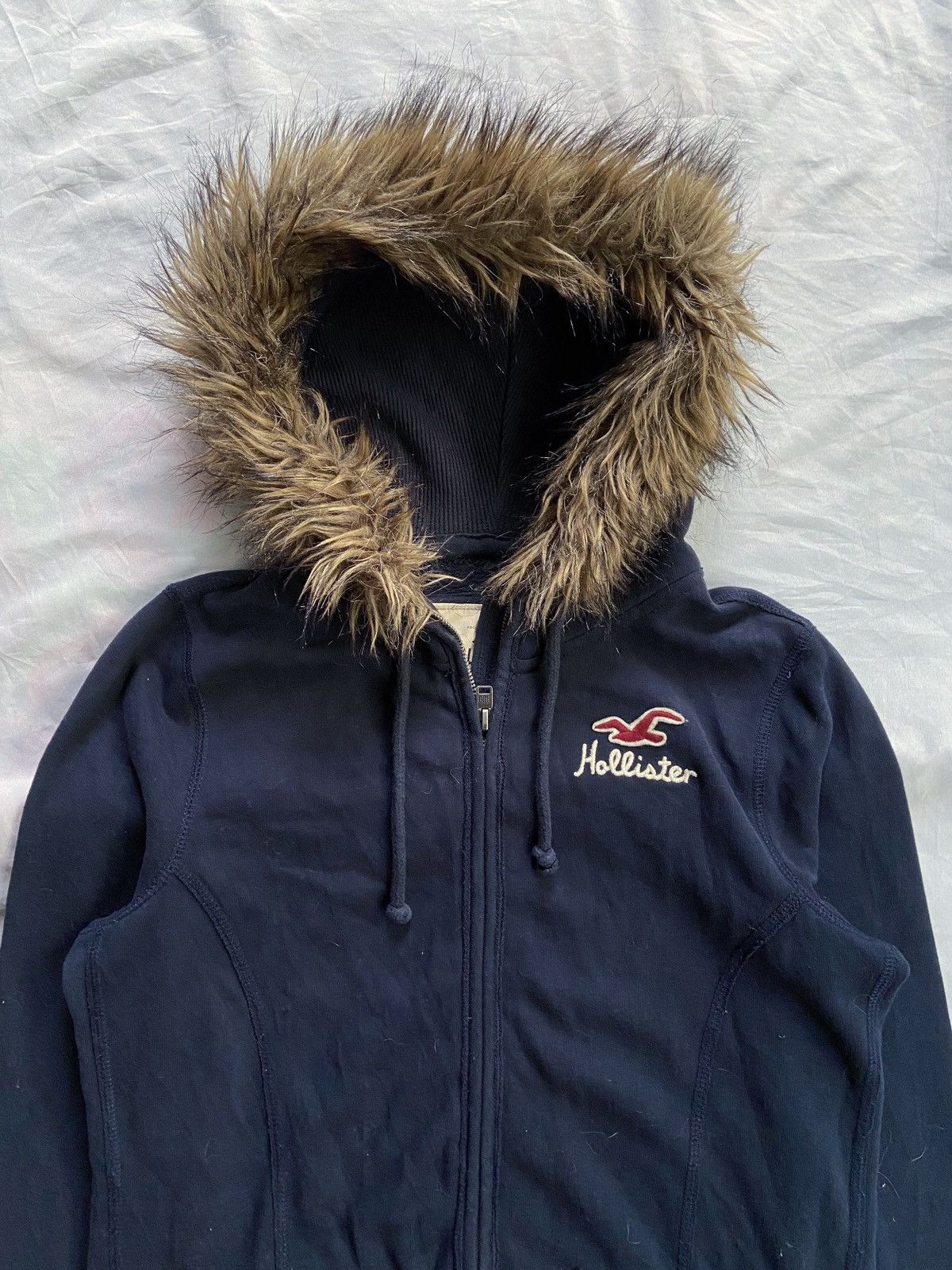 Japanese Brand HOLLISTER FAUX FUR ZIP HOODIE Size US S / EU 44-46 / 1 - 3 Thumbnail