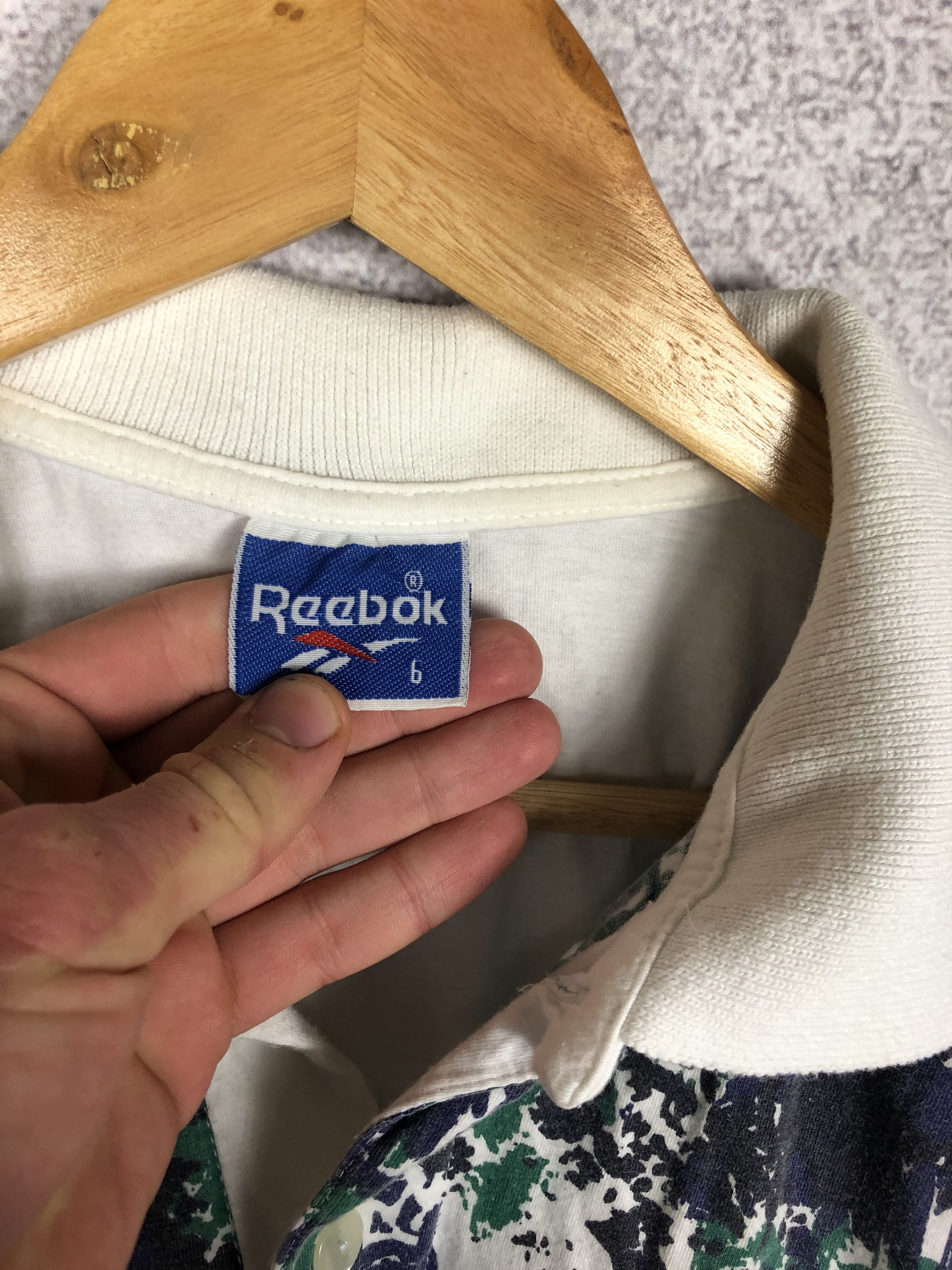 Reebok Vintage Reebok Art Graphic Polo Shirt 80s Tennis Tee Size US L / EU 52-54 / 3 - 10 Thumbnail