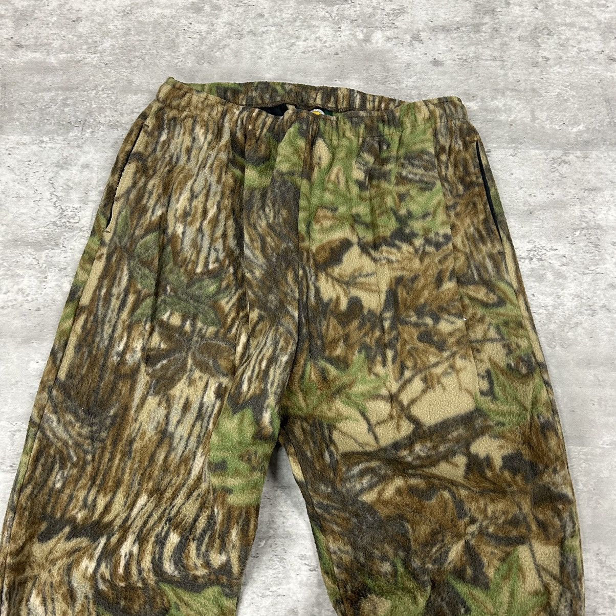Realtree × Vintage Vintage realtree camo hunting pants size 34x30 Size US 34 / EU 50 - 2 Thumbnail