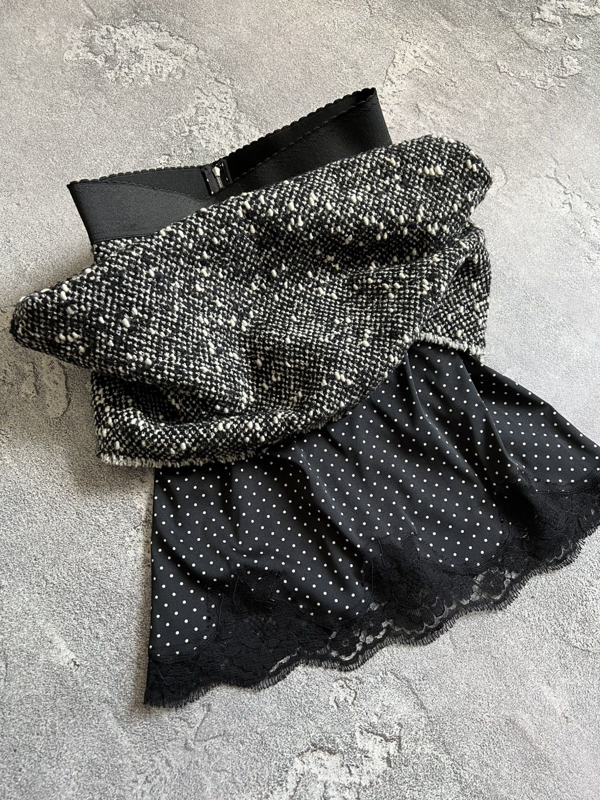 Dolce & Gabbana Dolce & Gabbana Black White Wool Boucle A-Line Midi Skirt Size 28" / US 6 / IT 42 - 3 Thumbnail