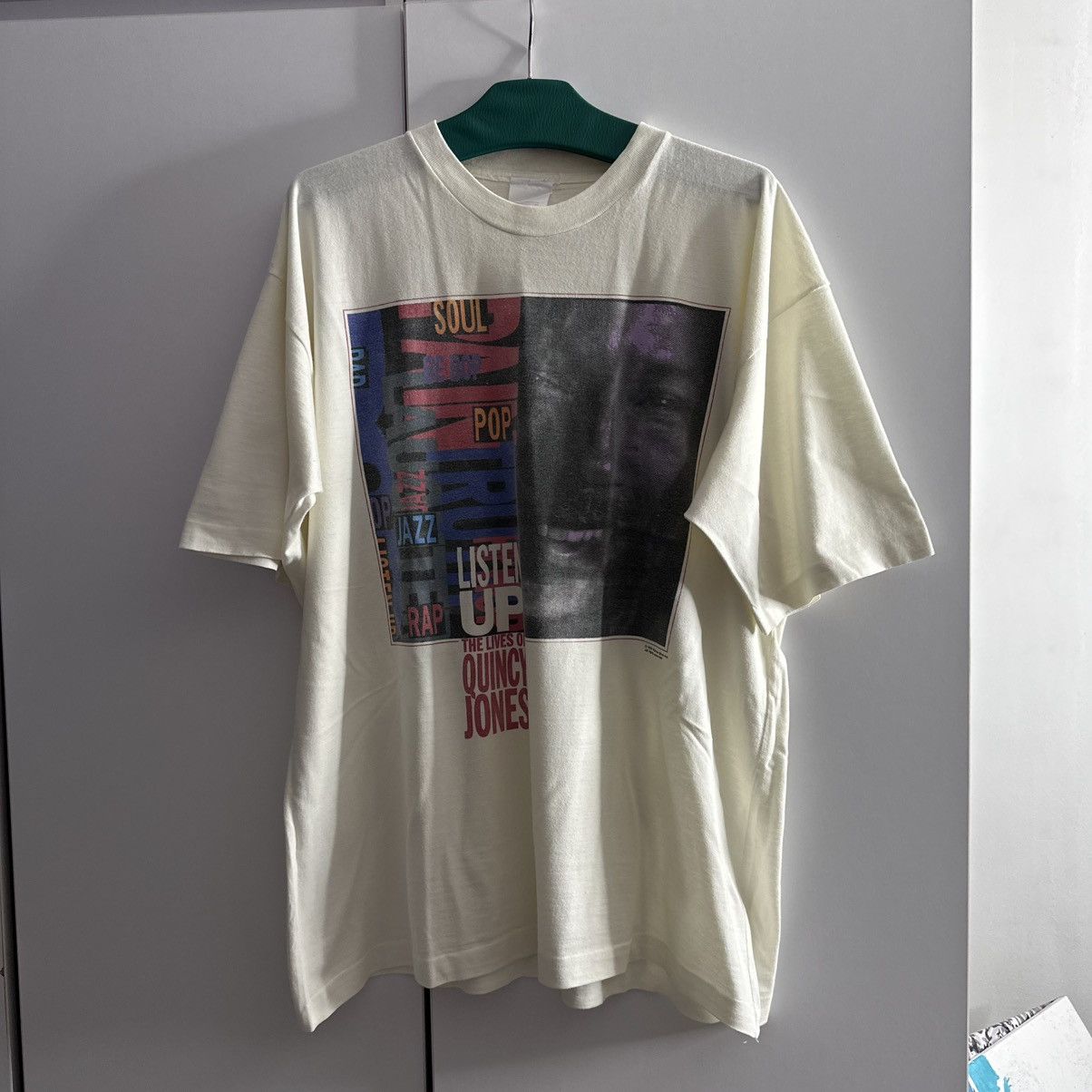 Band Tees Warner Bros Quincy Jones 1990 Made in UK Vintage T-shirt Size US XL / EU 56 / 4 - 1 Thumbnail