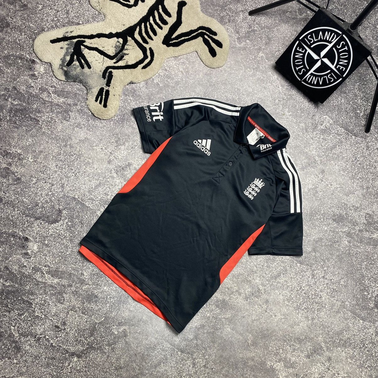 Vintage Vintage Adidas FC England Sportswear 2011 Jersey Size US L / EU 52-54 / 3 - 1 Thumbnail