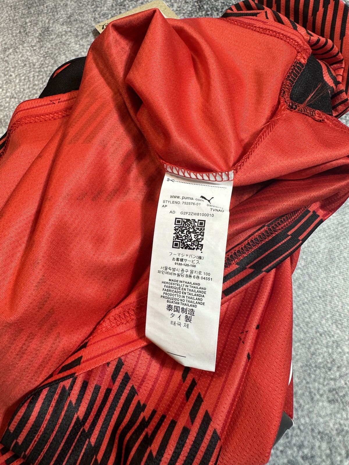 Puma New Soccer Jersey Puma Milan Theo 19 Streetwear Style M Rare Size US M / EU 48-50 / 2 - 6 Thumbnail