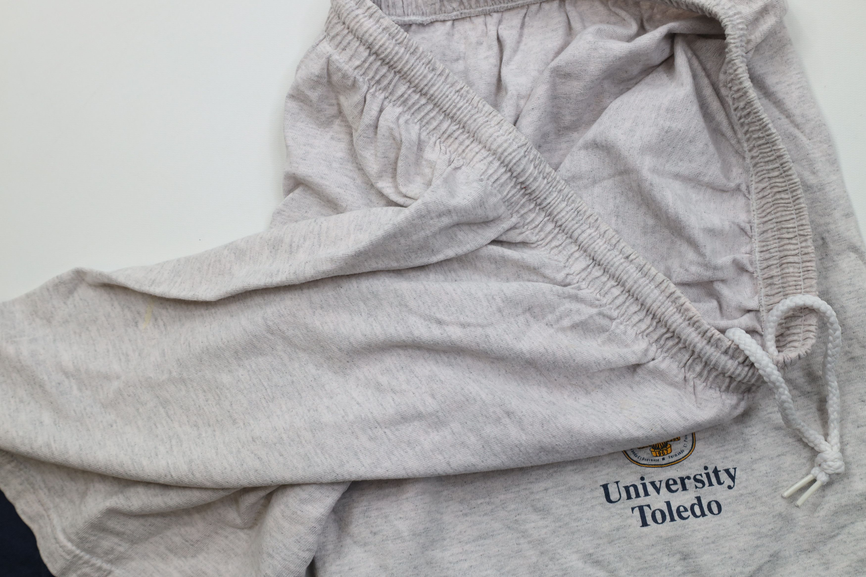 Vintage Vintage 90s Above Knee University of Toledo Shorts Gray USA Size US 34 / EU 50 - 7 Thumbnail