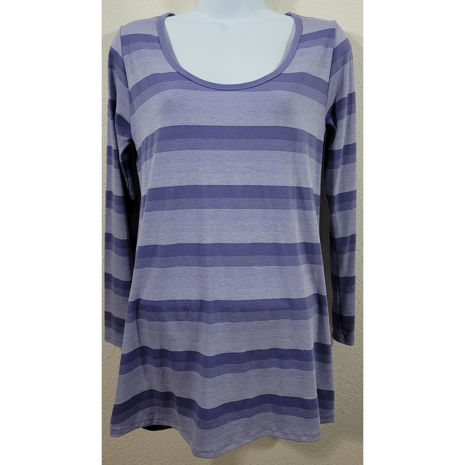 Other LuLaRoe Purple Heathered Striped Top XS Round Neck Size XS / US 0-2 / IT 36-38 - 1 Thumbnail