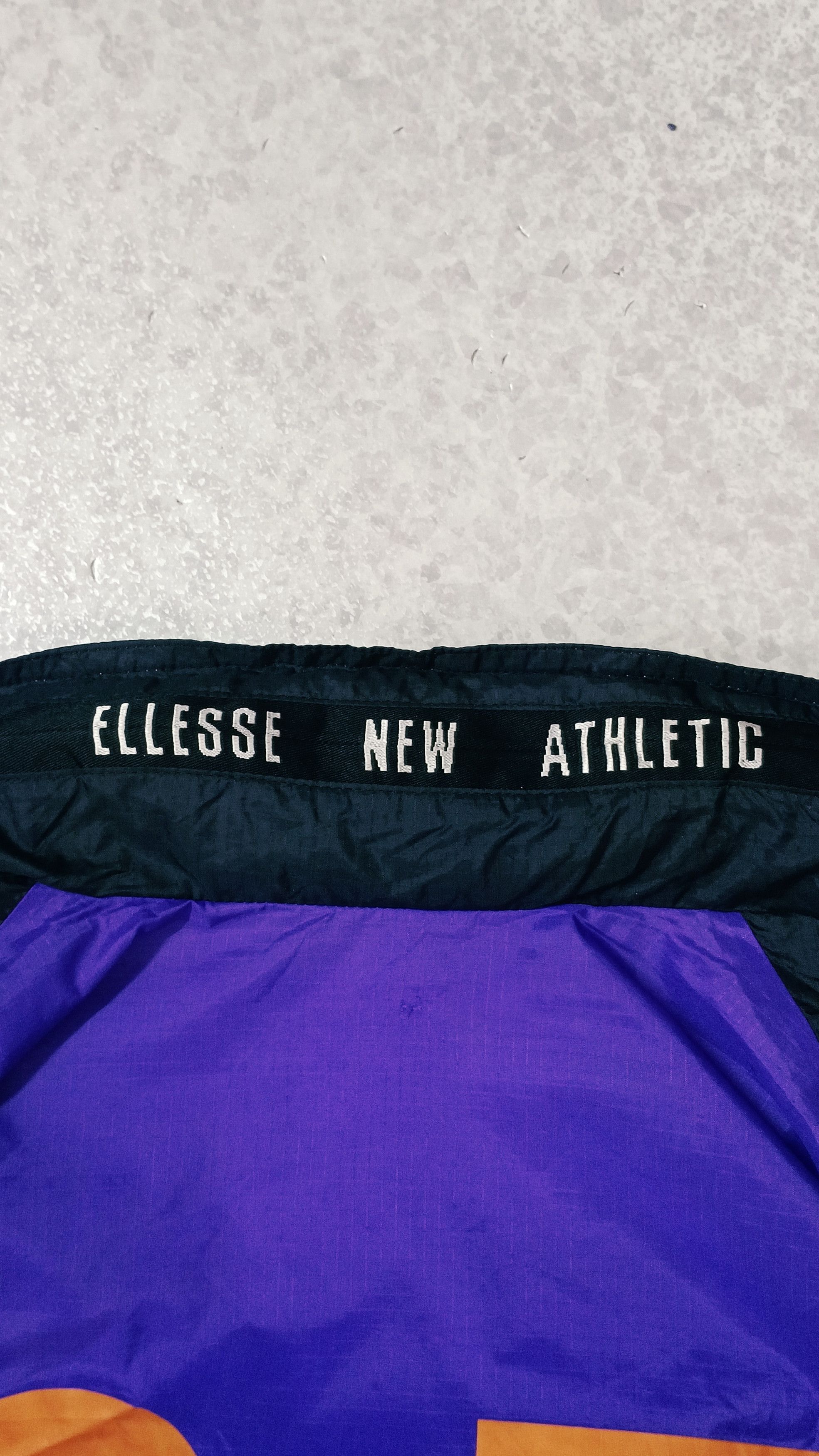 Ellesse × Vintage Rare Vintage Ellesse Windbreaker Size US L / EU 52-54 / 3 - 12 Thumbnail