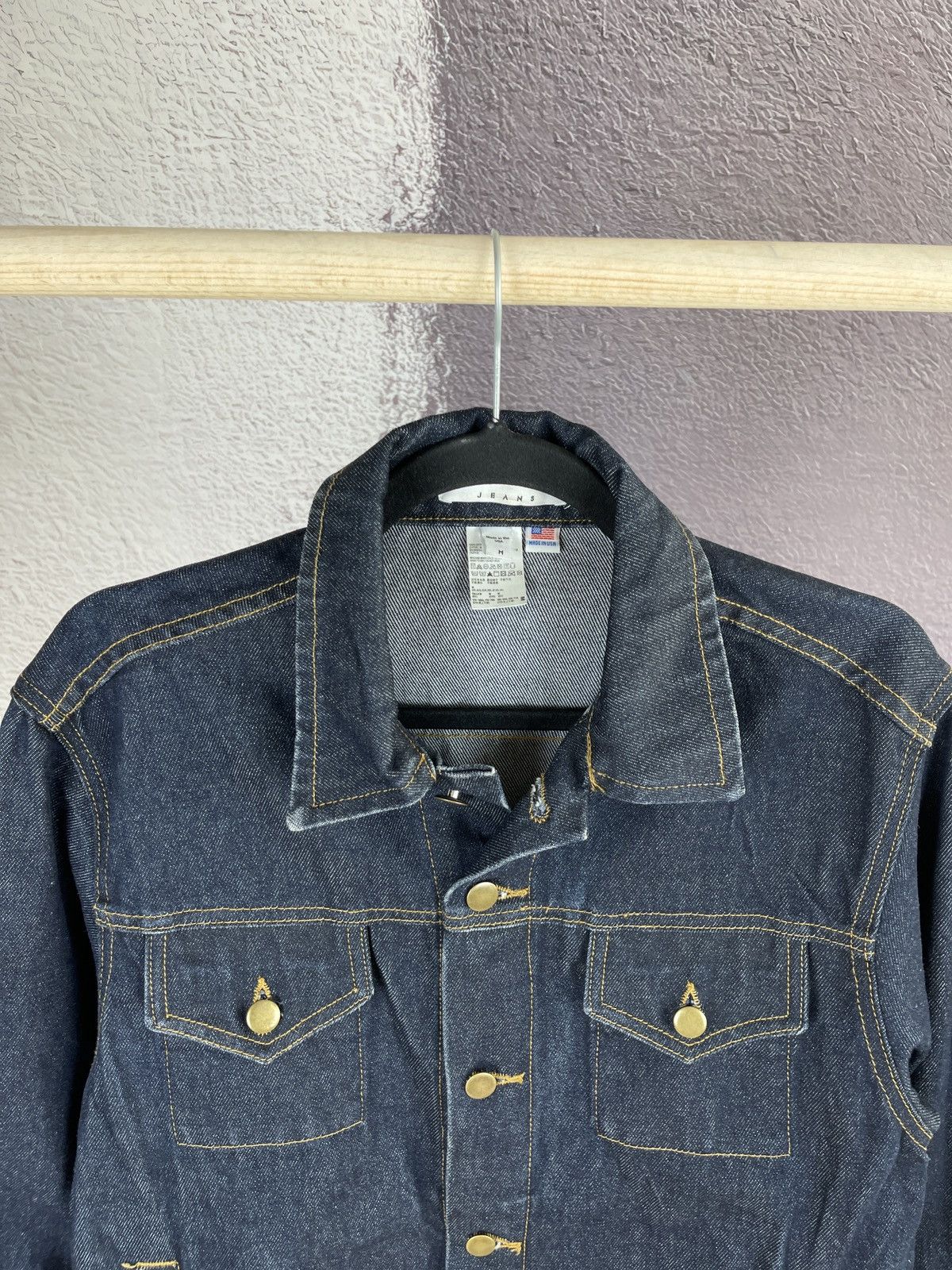 American Apparel American Apparel indigo blue denim trucker jacket made in US Size US M / EU 48-50 / 2 - 3 Thumbnail