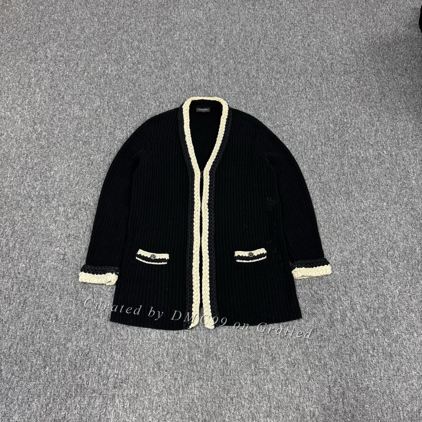 Chanel Chanel Beige Trim Knit Cardigan Size 40 Size S / US 4 / IT 40 - 1 Thumbnail